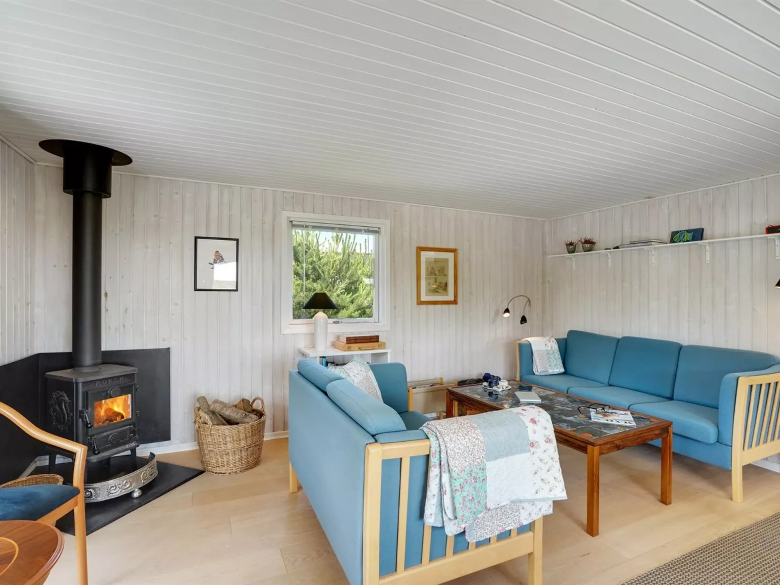 "Vuokko" - 400m from the sea-Inside