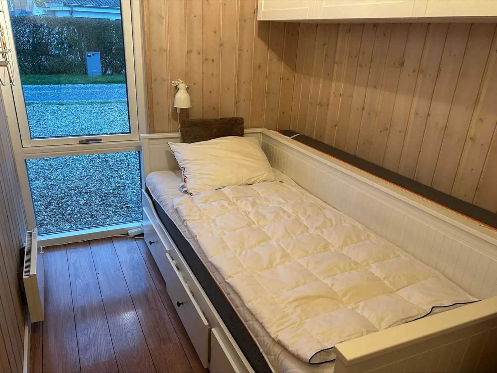 "Nine" - 200m from the sea-Inside