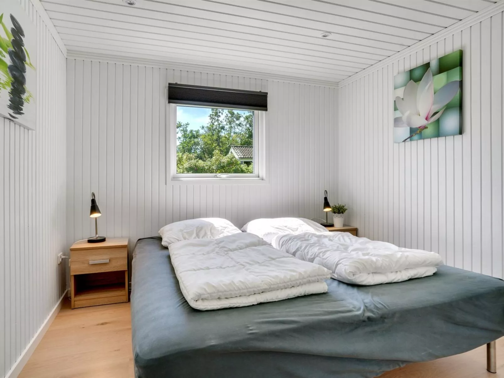 "Nina" - 700m to the fjord-Inside