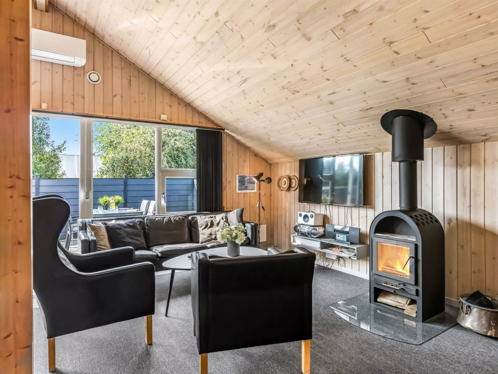 "Sanelma" - 900m from the sea-Drinnen