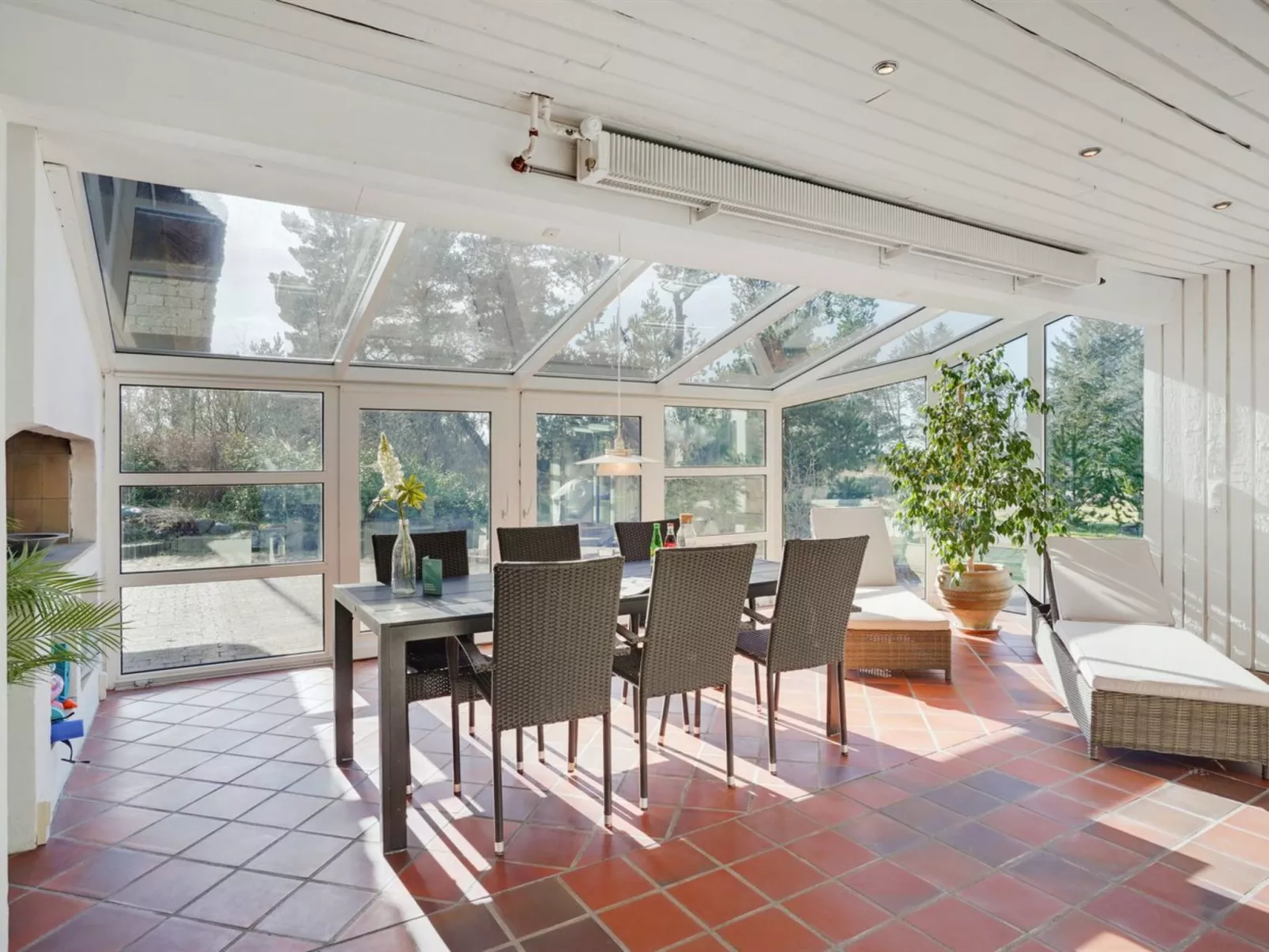 "Gertrudis" - 2km to the fjord-Inside