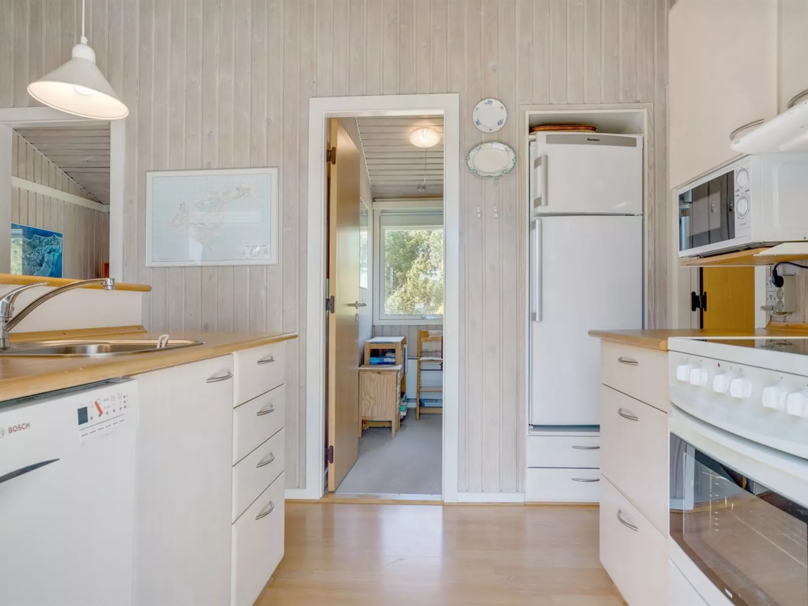 "Hrefna" - 350m from the sea-Drinnen