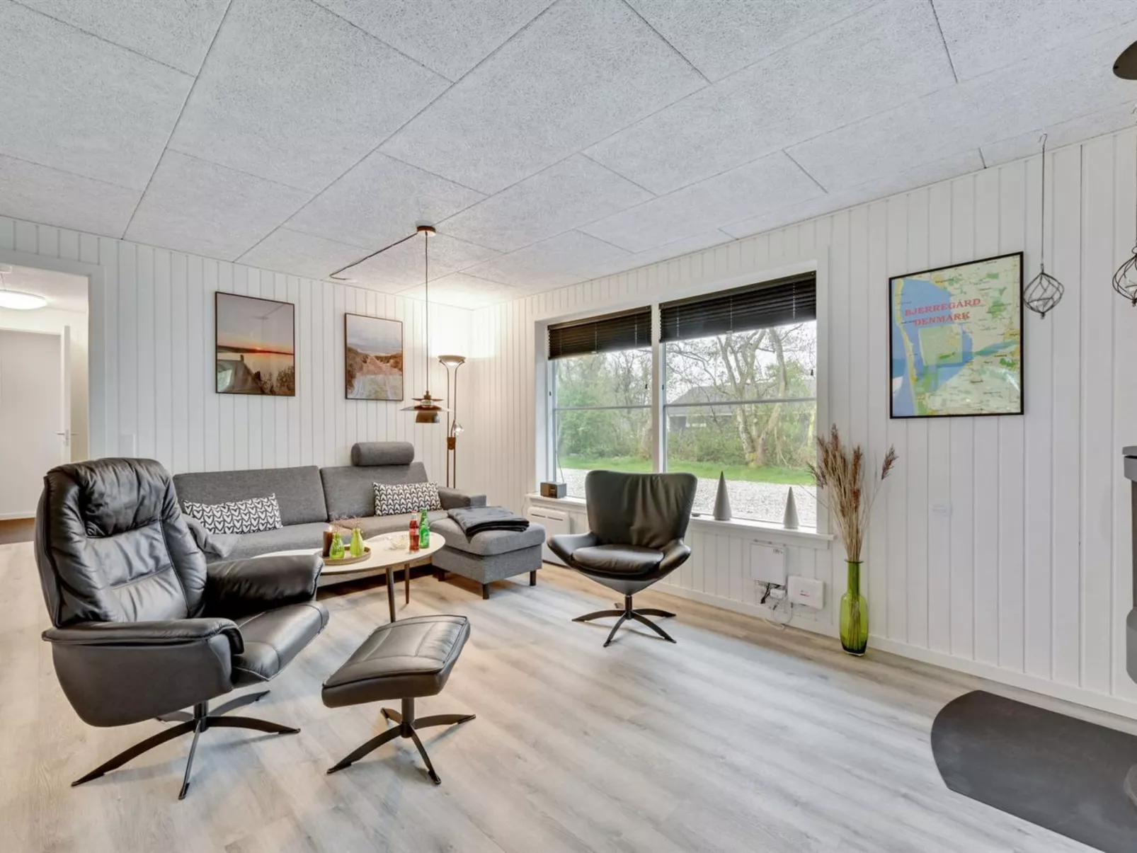 "Øn" -  from the sea-Inside