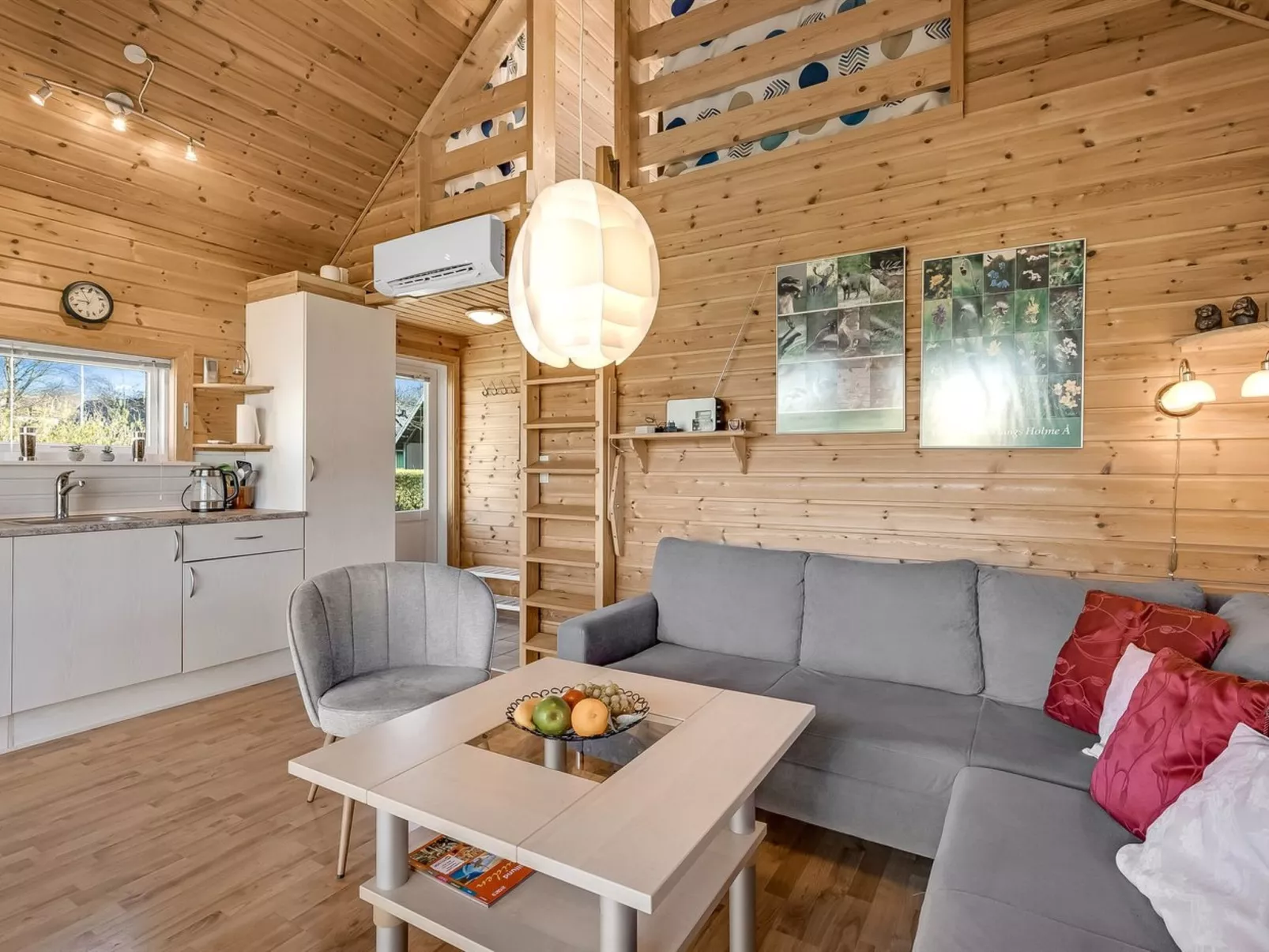 "Terese" - 45km from the sea-Inside