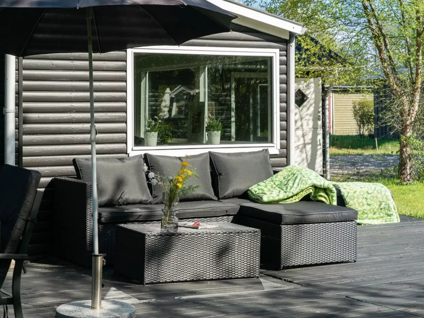 "Akira" - 500m to the fjord-Draußen