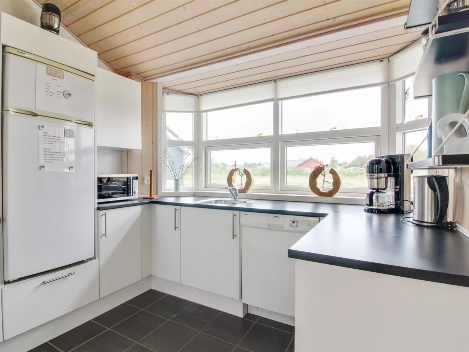 "Anett" - 400m from the sea-Dedans