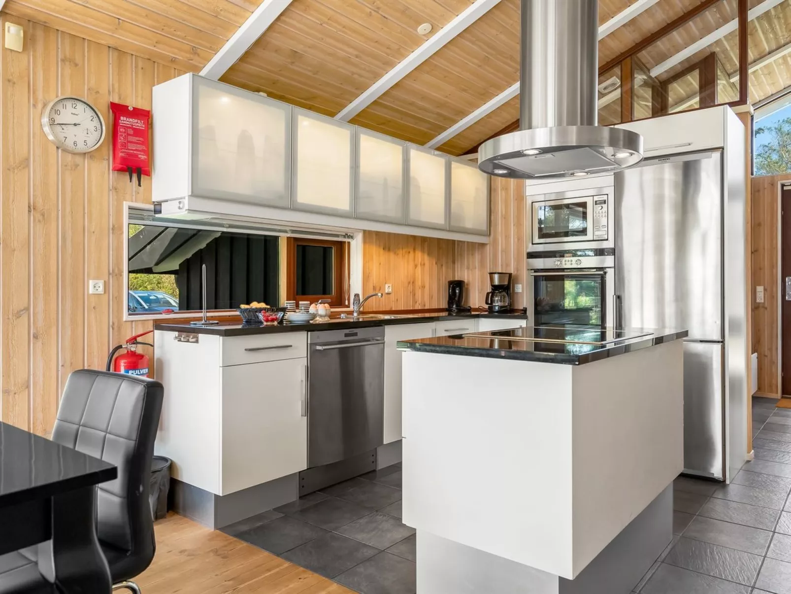 "Emeli" - 1.3km from the sea-Inside