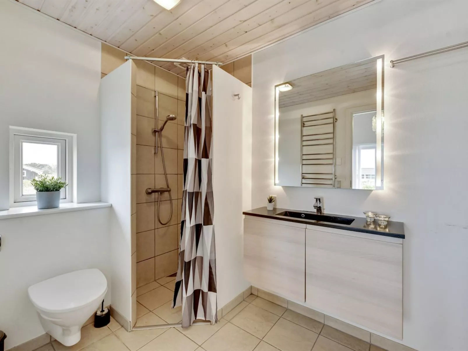 "Sibyll" -  from the sea-Drinnen