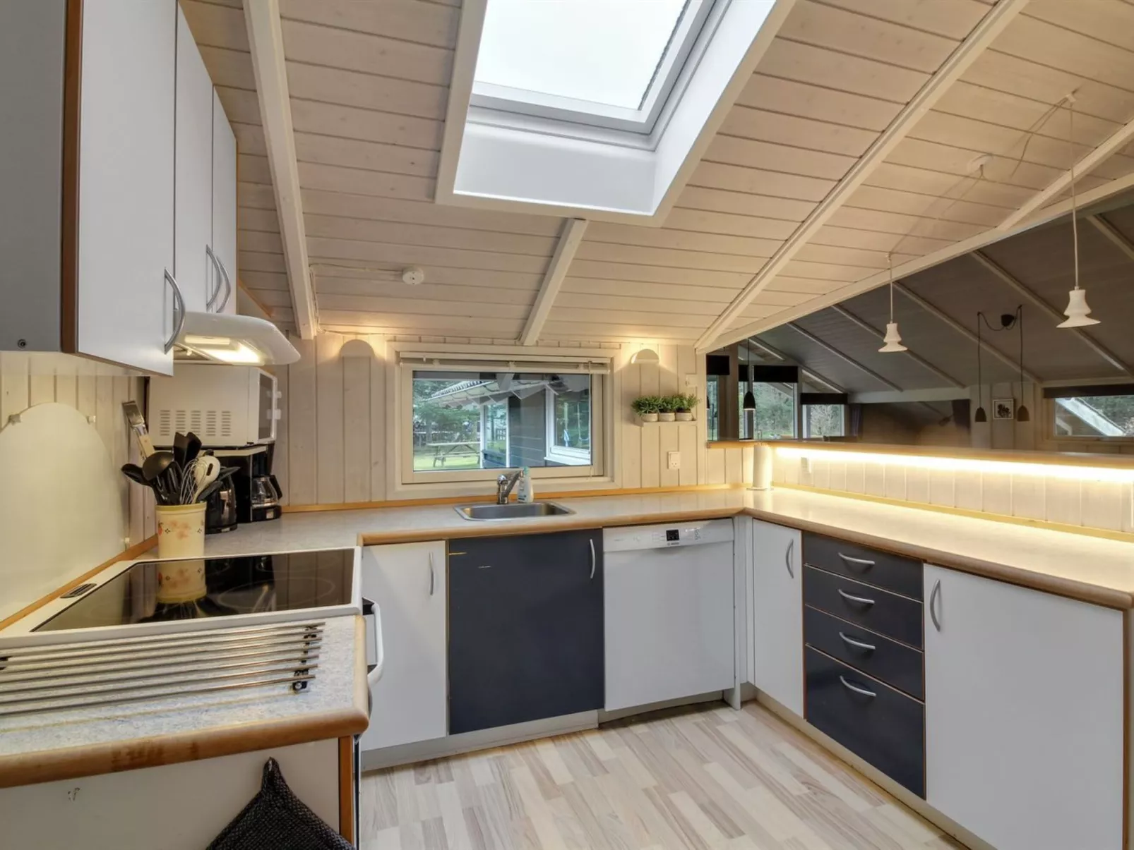 "Acucena" - 1.3km from the sea-Dedans