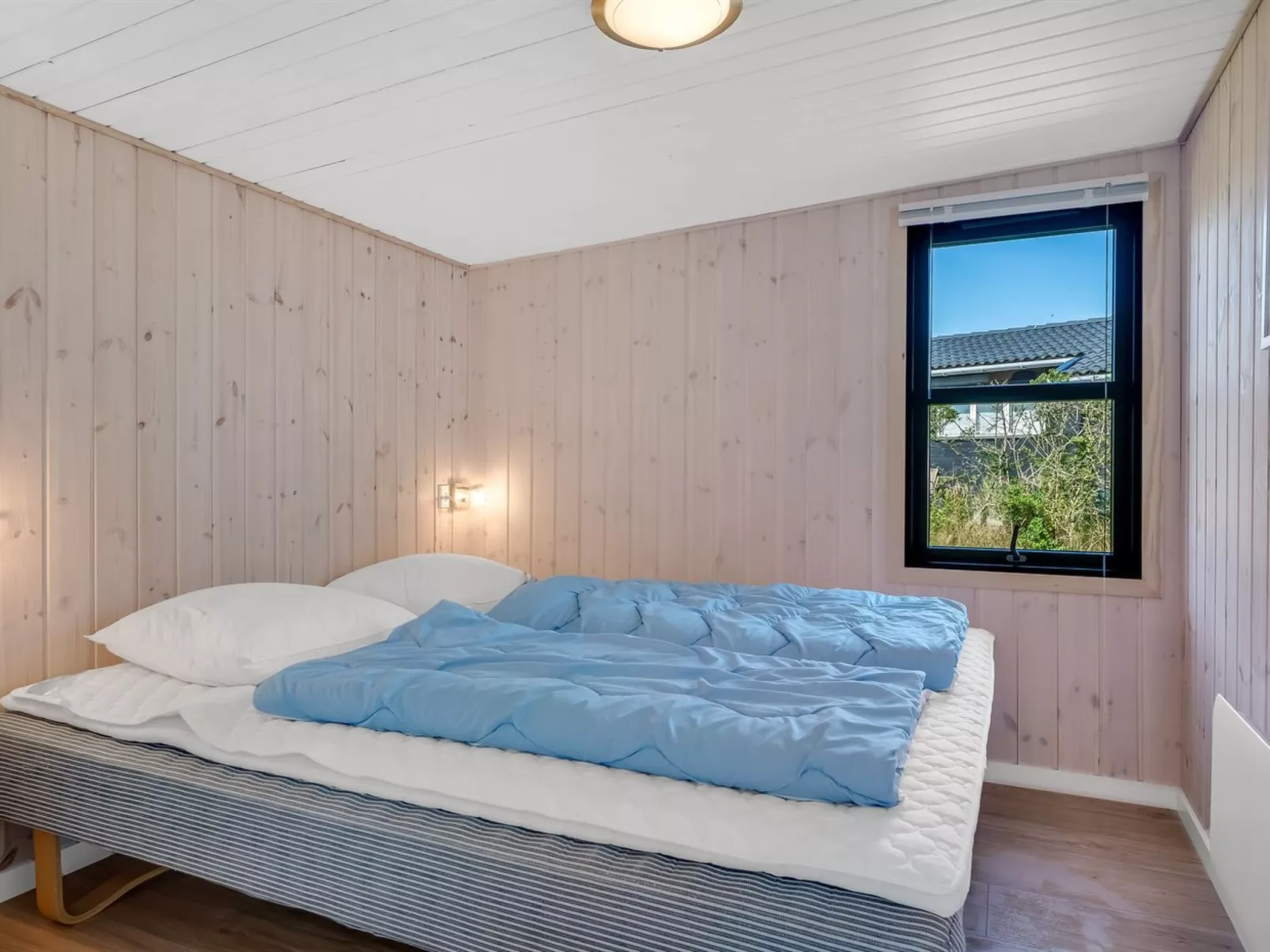 "Edel" - 650m from the sea-Inside