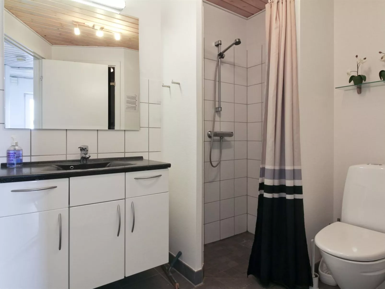 "Ingolf" - 750m from the sea-Dedans