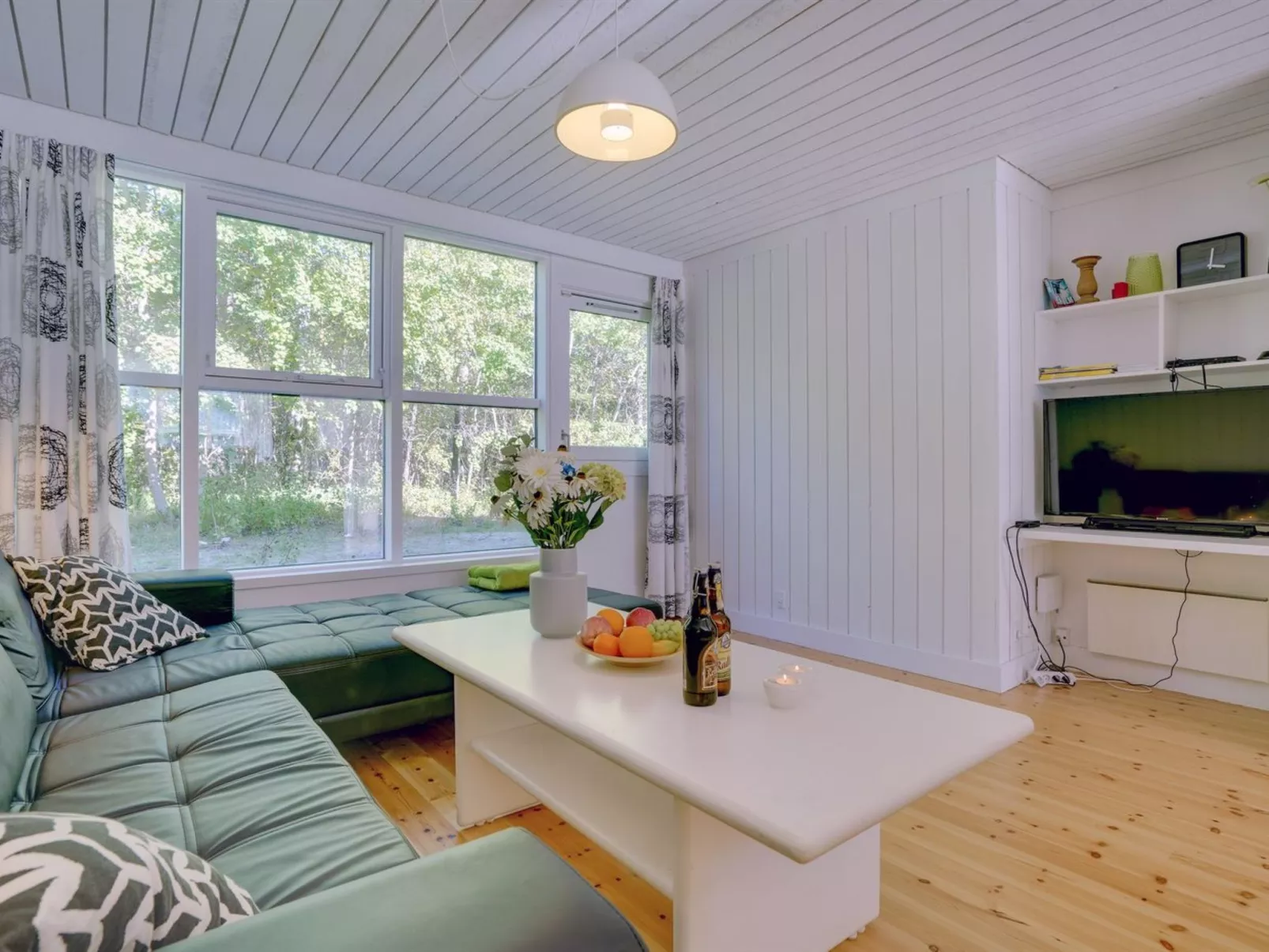 "Bergit" - 55m from the sea-Drinnen