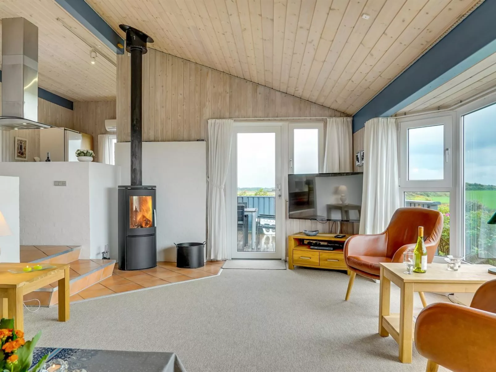 "Marne" - 500m from the sea-Inside