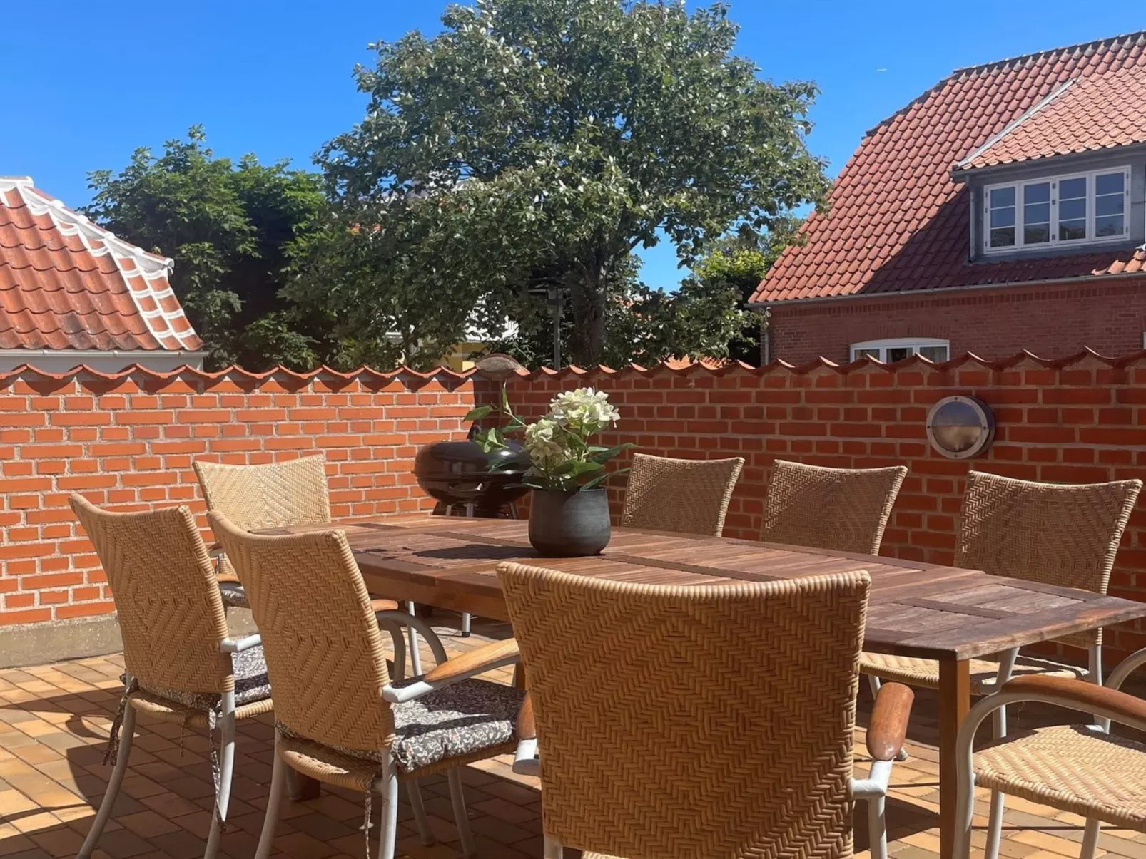 "Urs" - 200m from the sea-Draußen