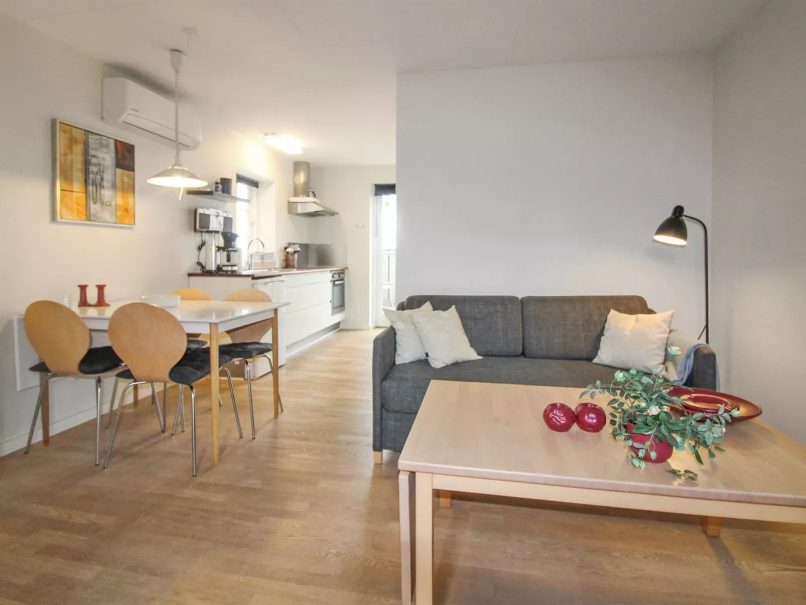 "Lutz" - 6km from the sea-Inside