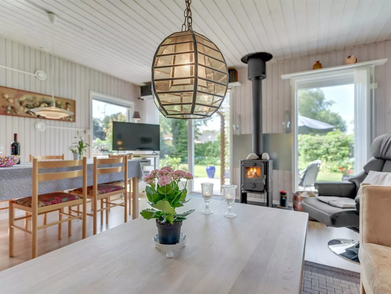 "Tess" - 50m from the sea-Inside