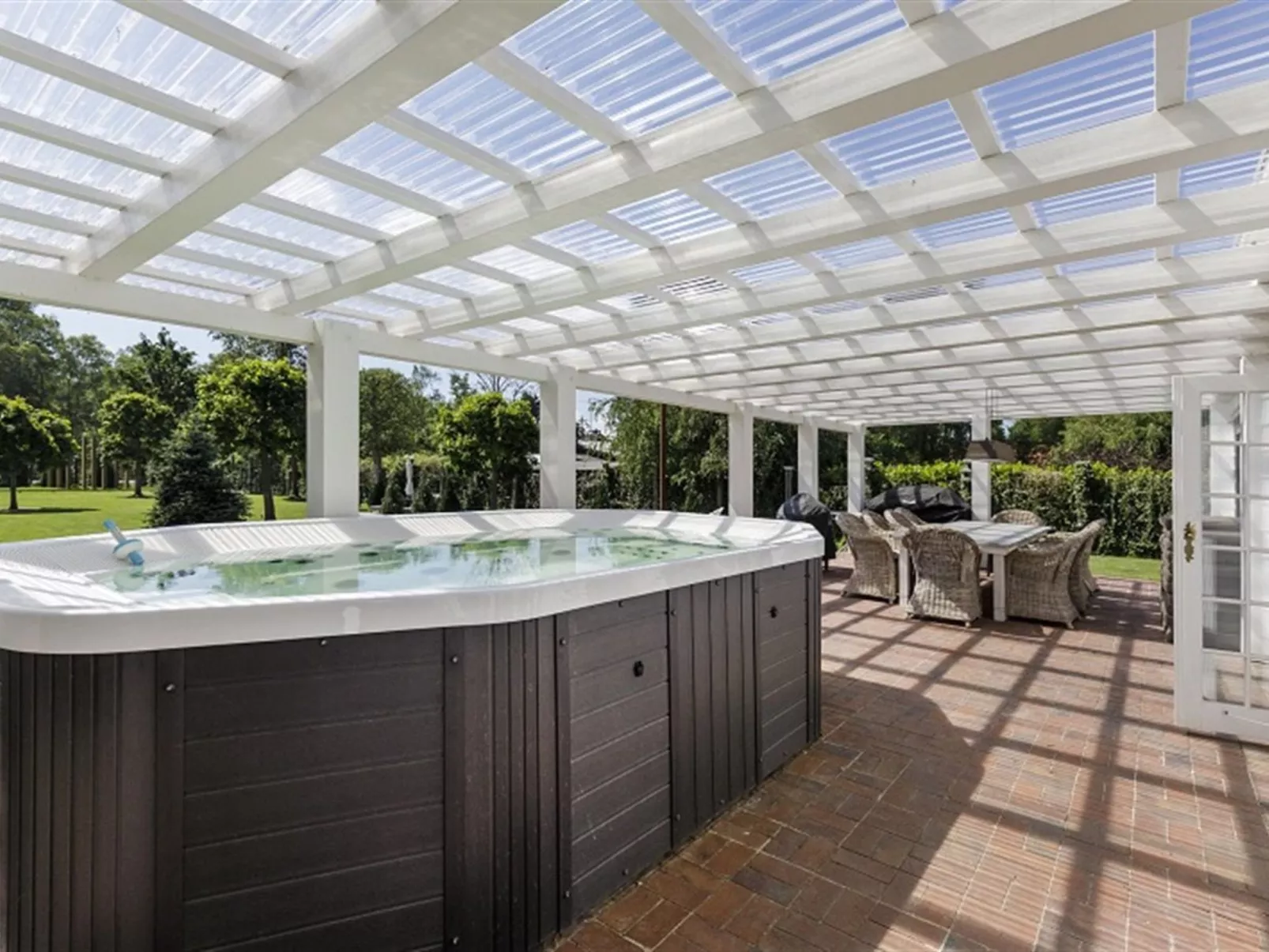 "Titia" - 1.2km to the fjord-Dedans