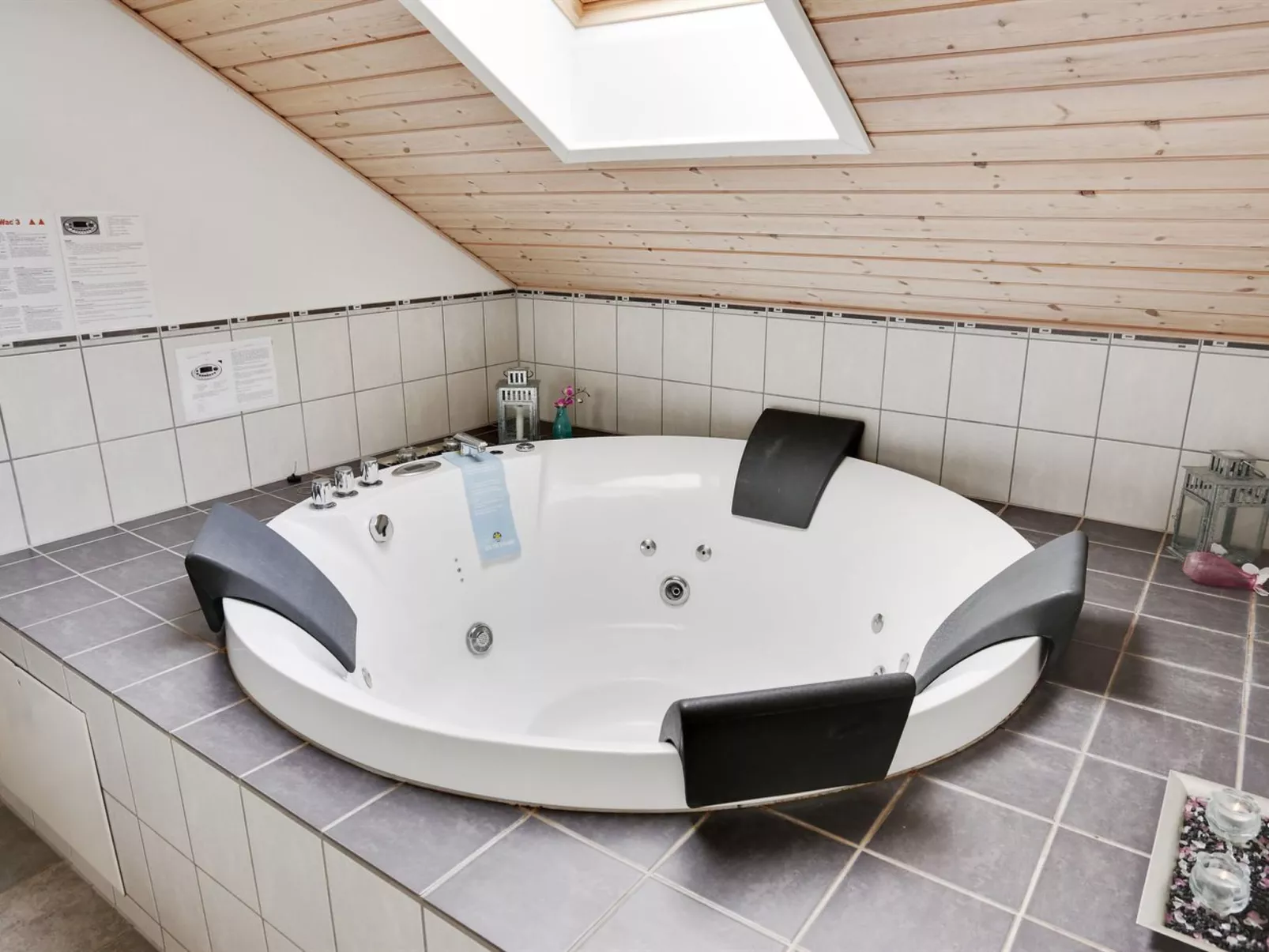 "Bolli" - 1.1km from the sea-Drinnen