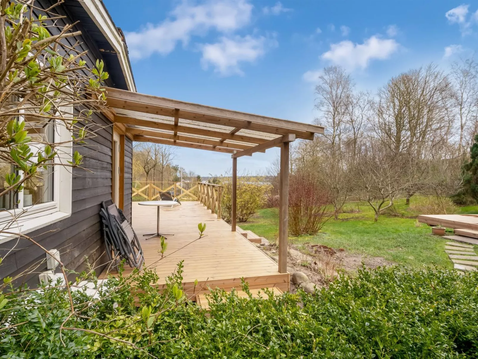 "Self" - 400m to the fjord-Outside