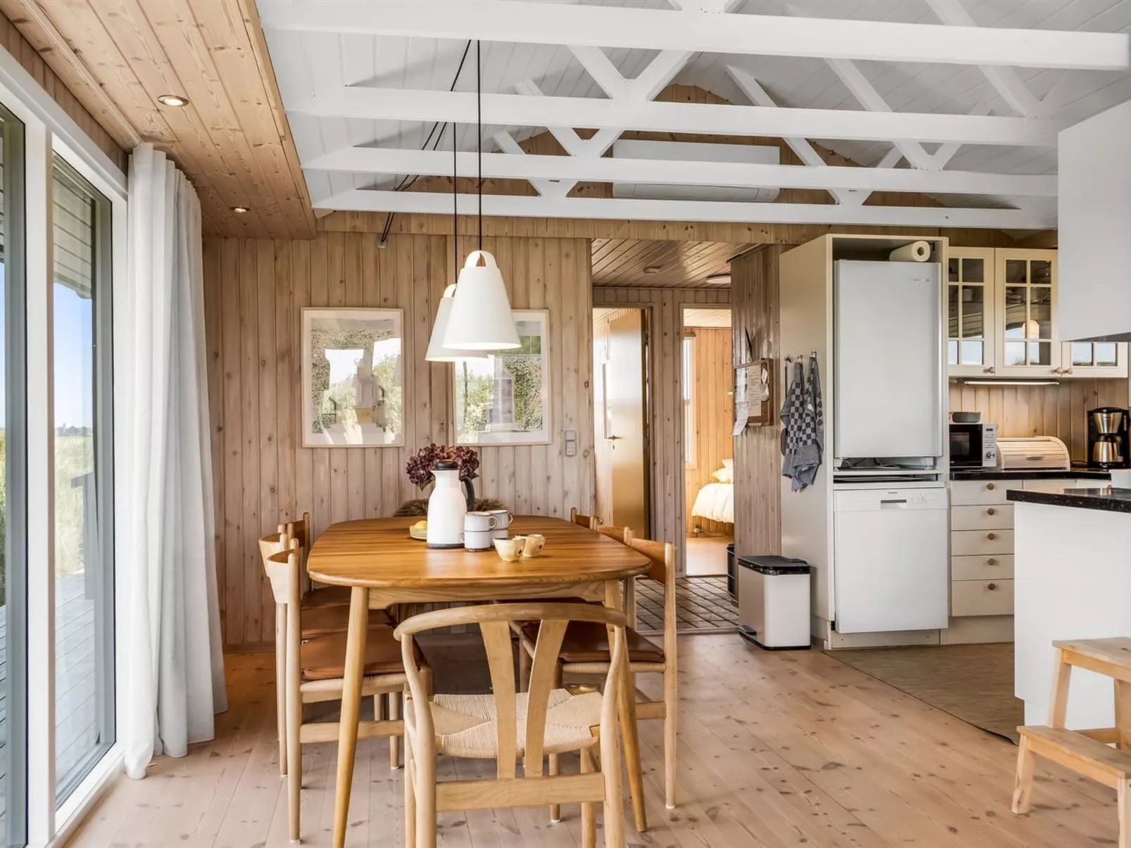 "Aatu" - 360m from the sea-Inside