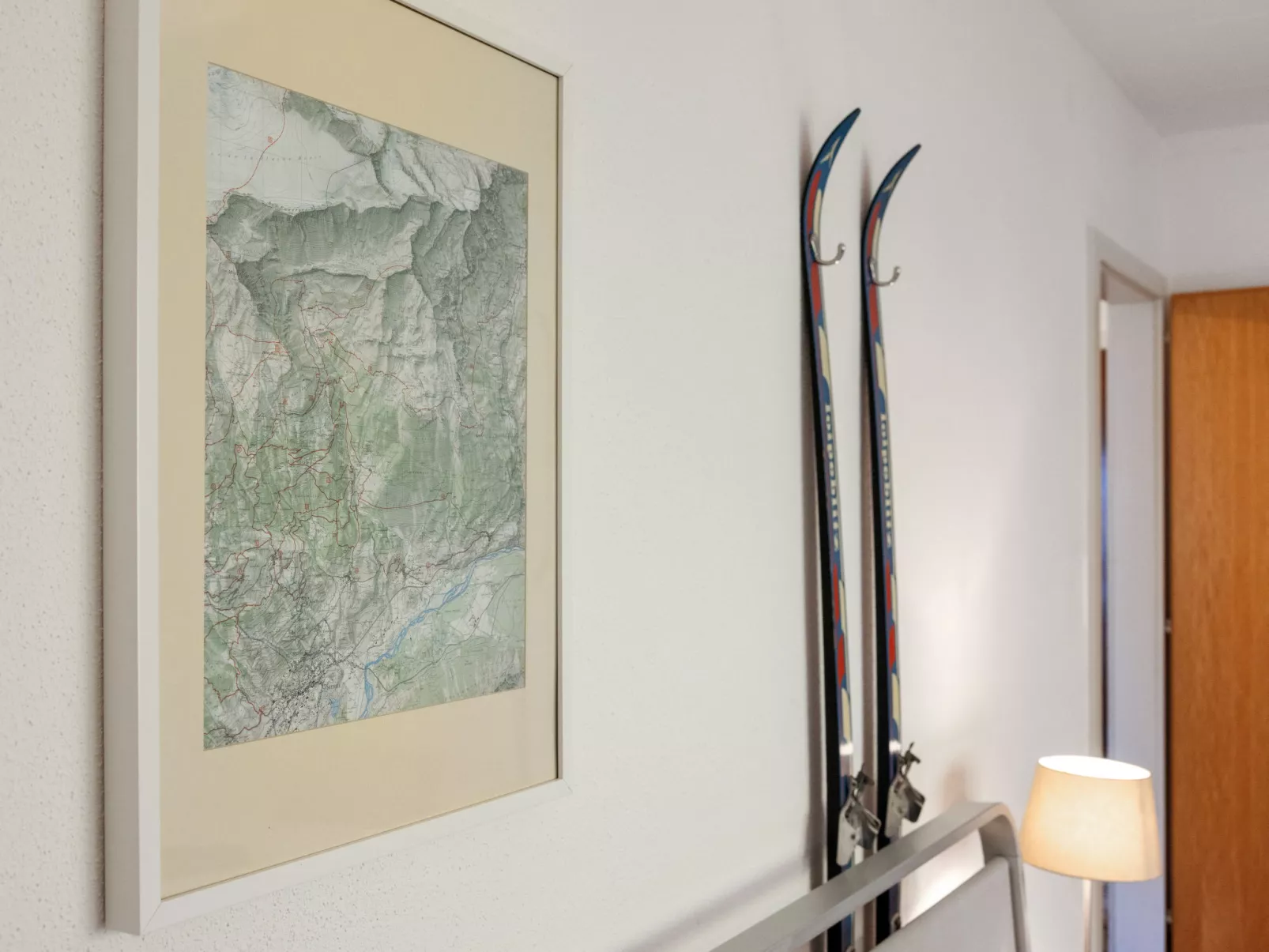 Belmont Est 80-Drinnen