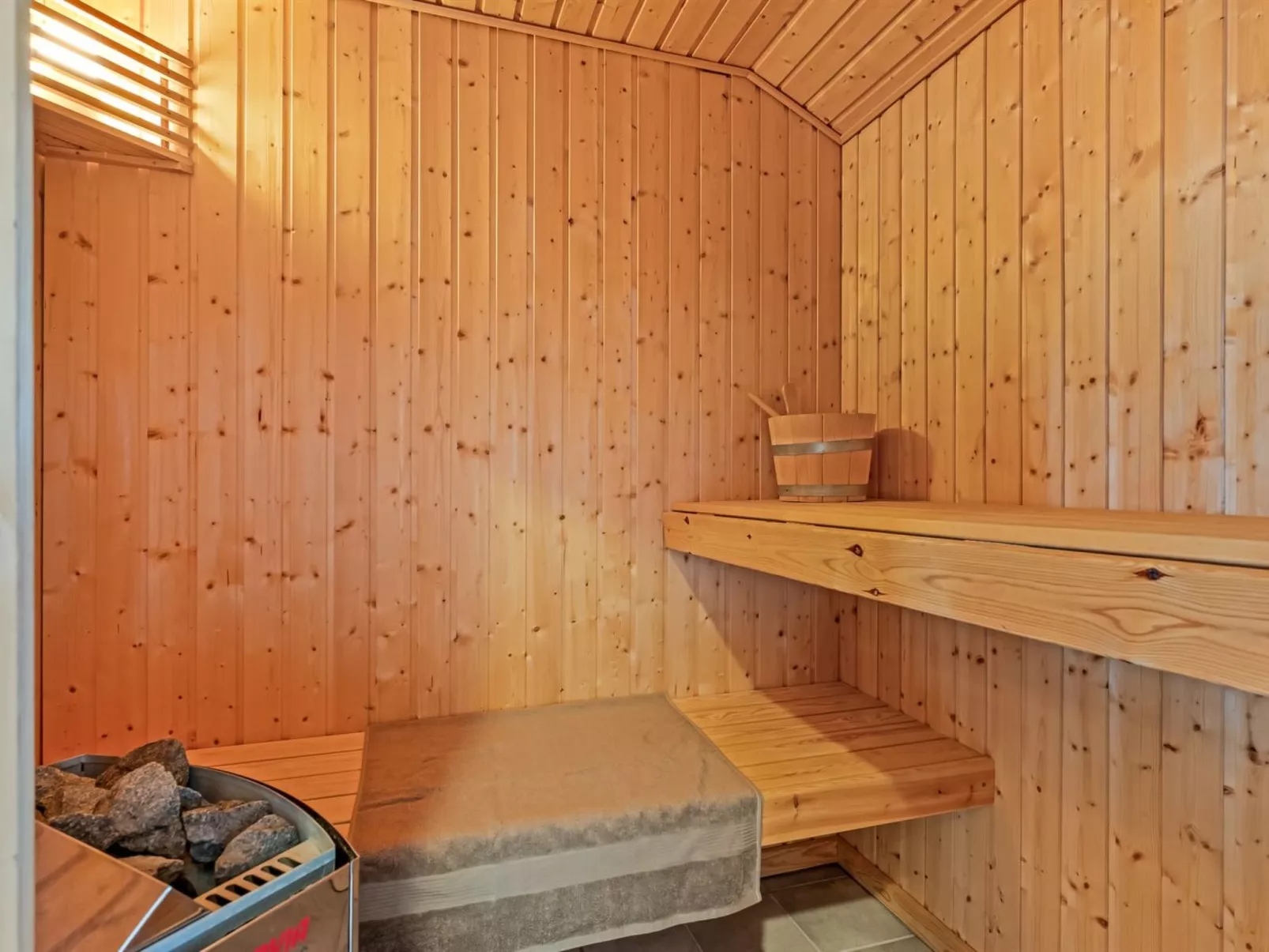 "Dagny" - 300m from the sea-Inside