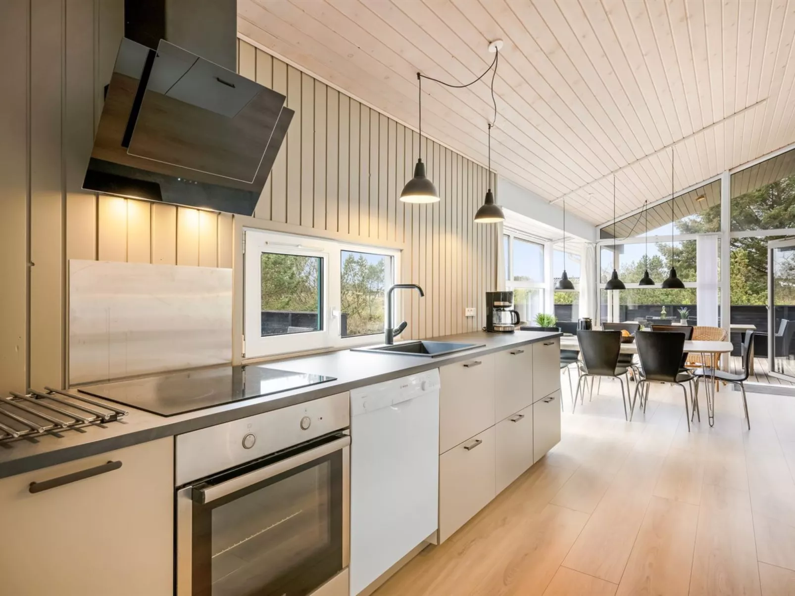 "Andrie" - 800m from the sea-Inside