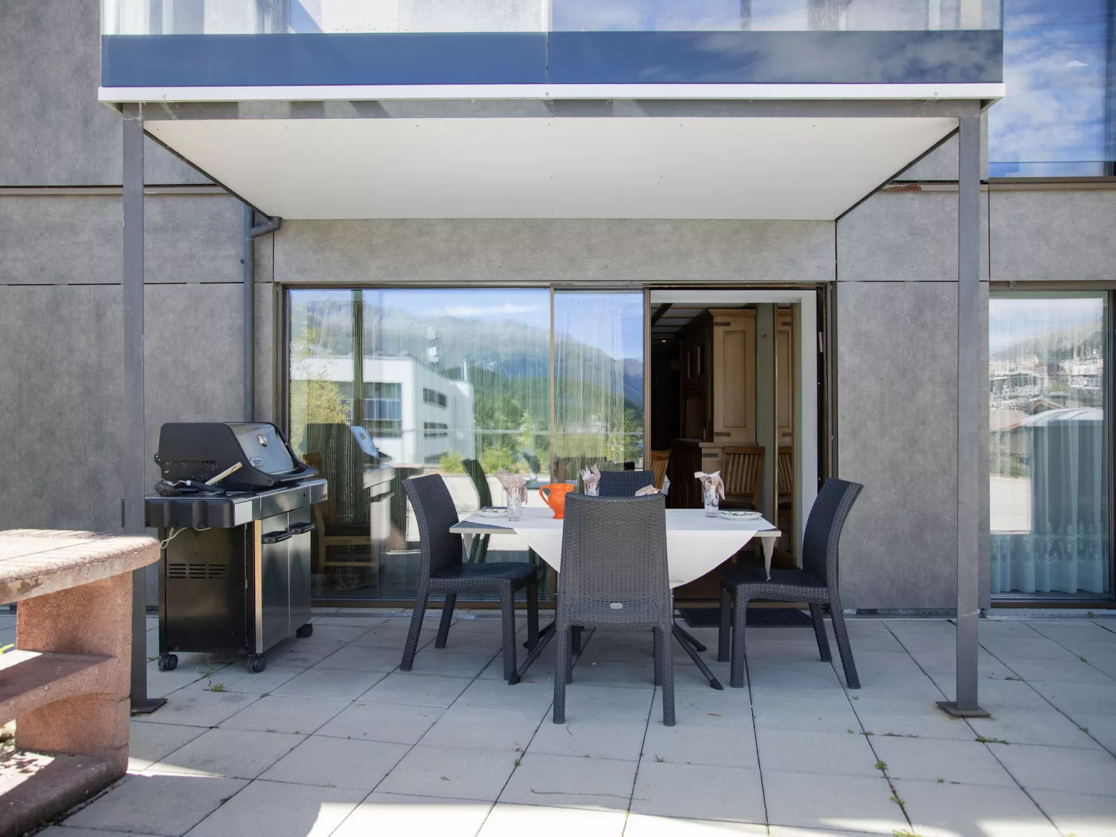 Chesa Piz Mezdi - St. Moritz-Outside