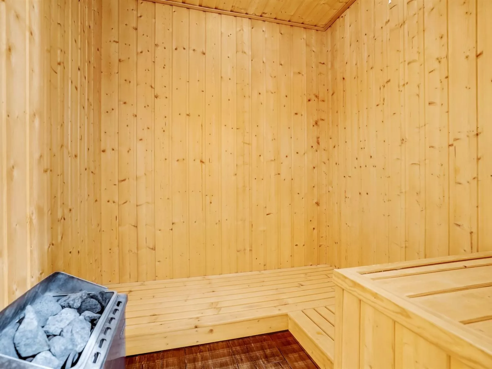 "Dome" - 750m from the sea-Dedans