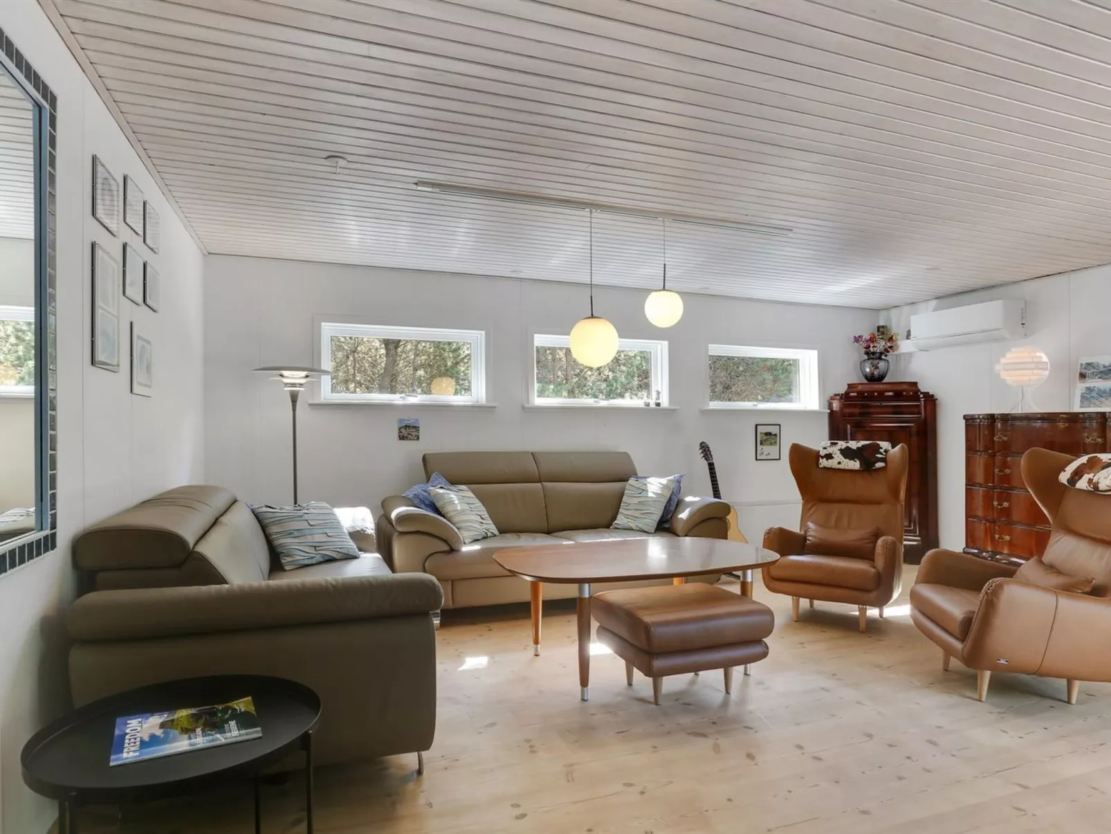 "Gorm" - 300m from the sea-Inside