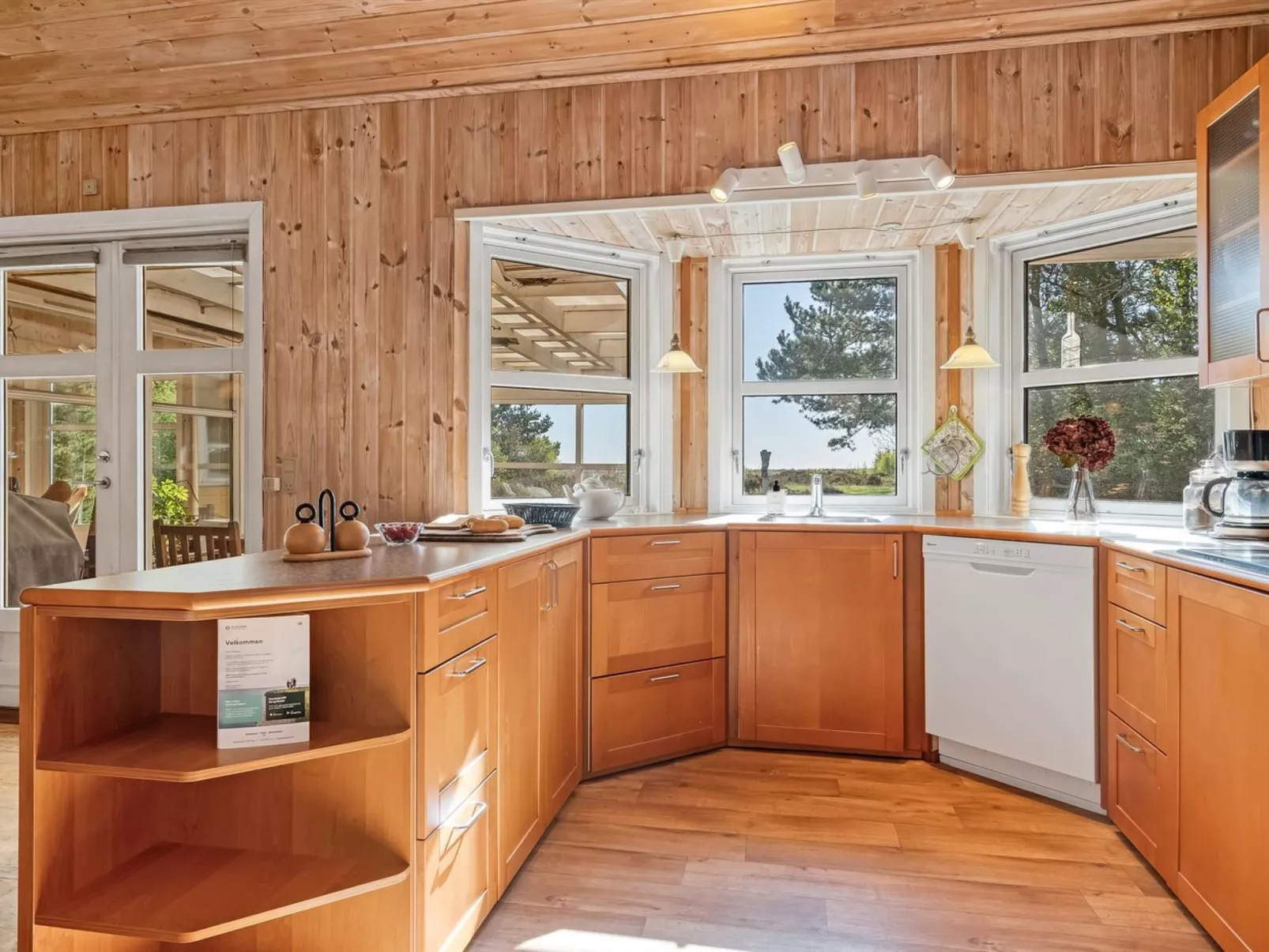 "Annestine" - 200m from the sea-Inside