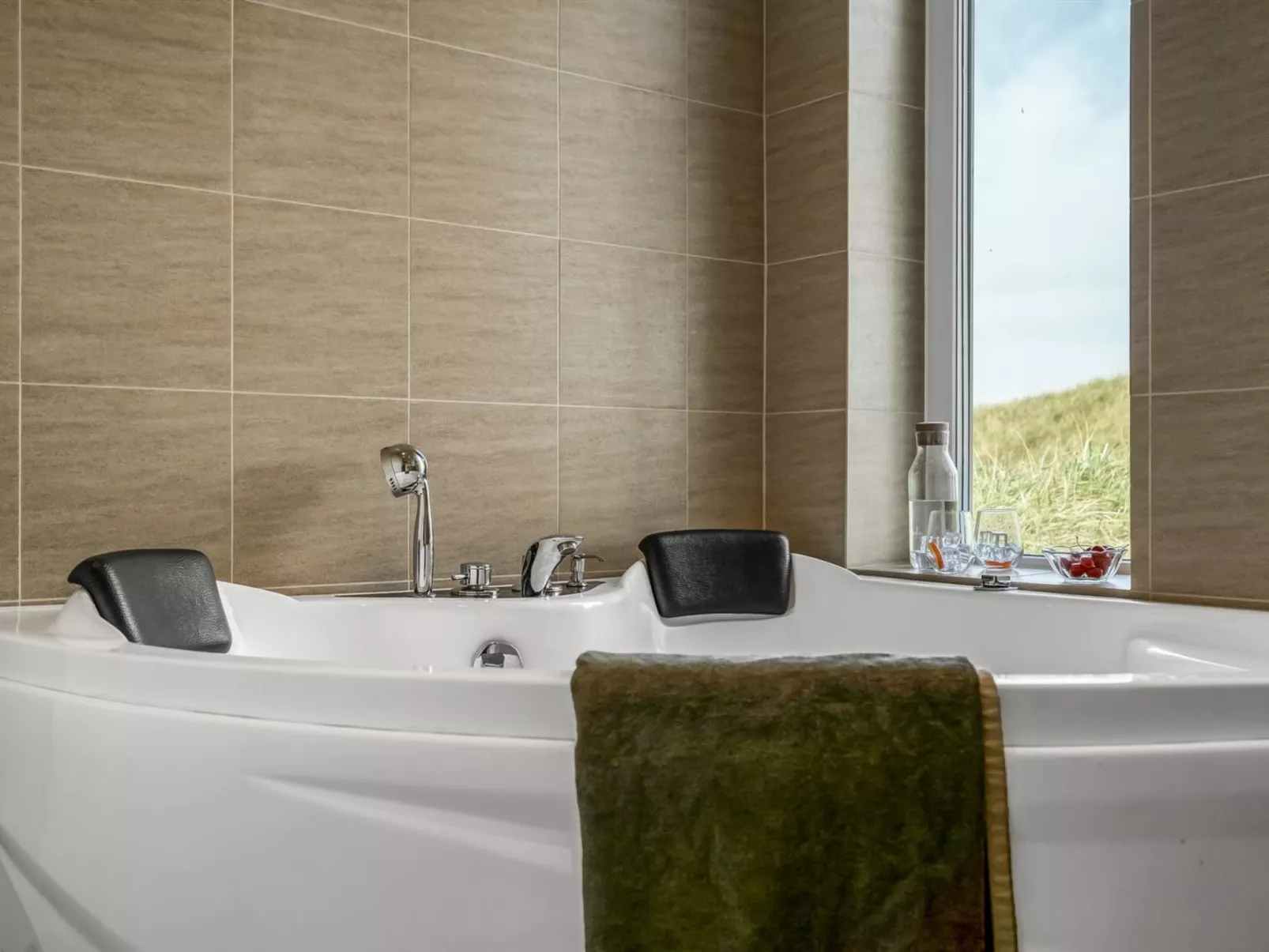 "Broder" - 150m from the sea-Dedans