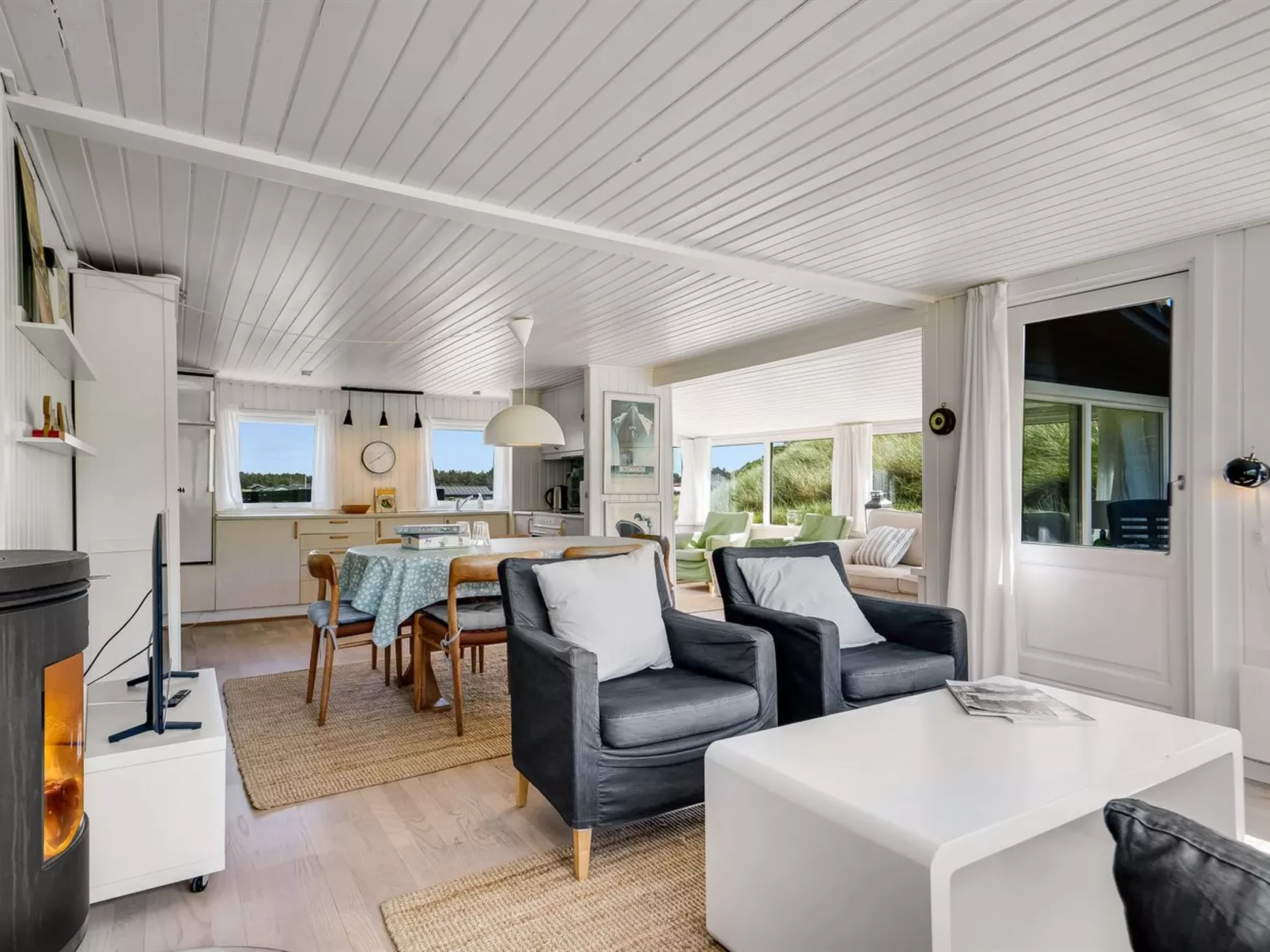 "Fromer" - 50m from the sea-Dedans