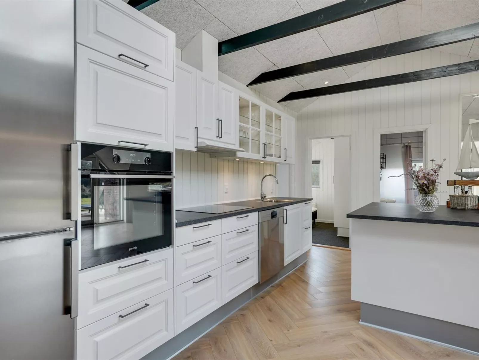 "Ellenora" - 1km from the sea-Inside