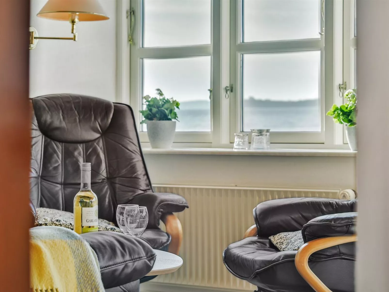 "Palnir" -  from the sea-Drinnen