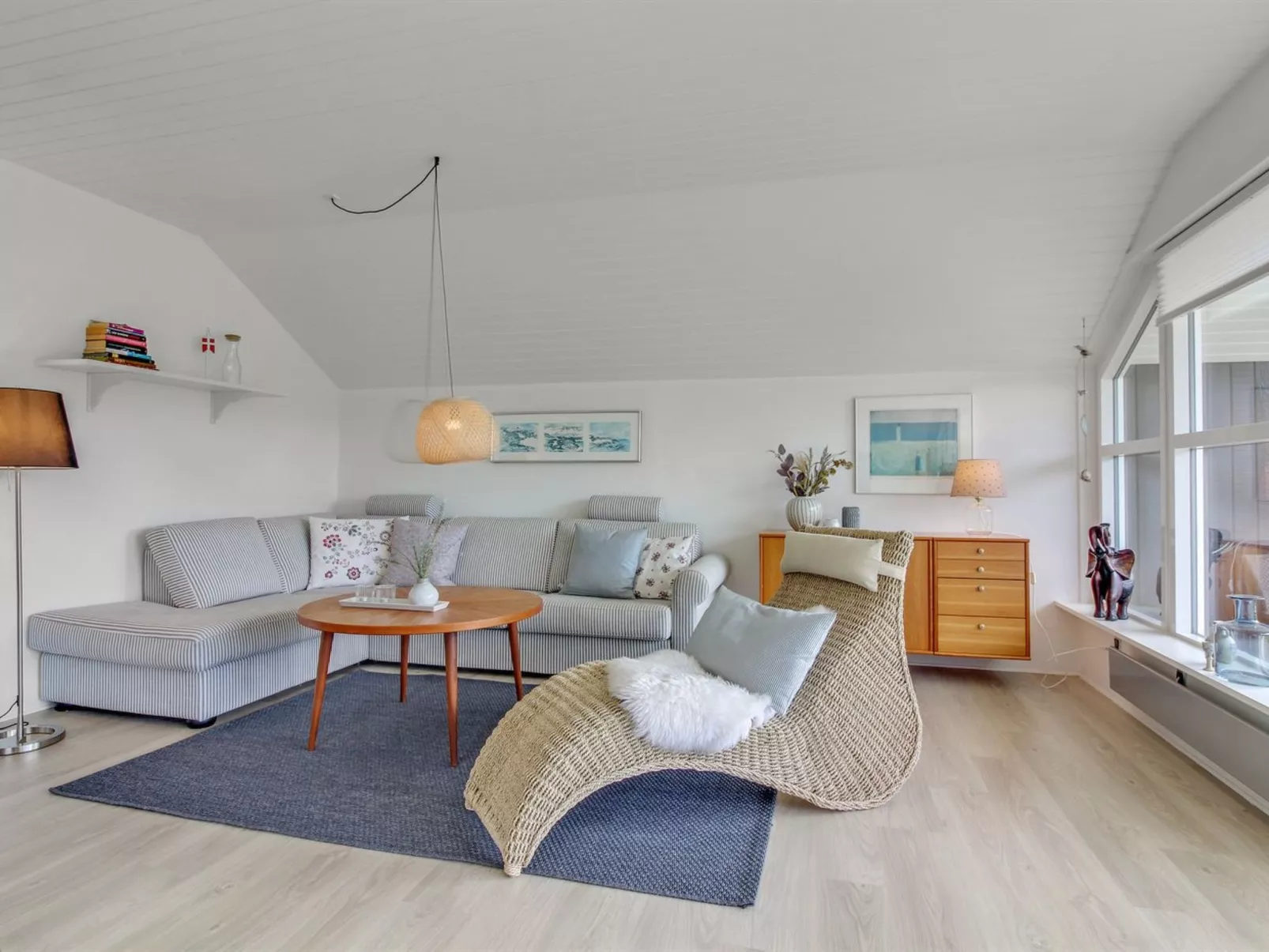 "Harmen" - 1.1km from the sea-Inside