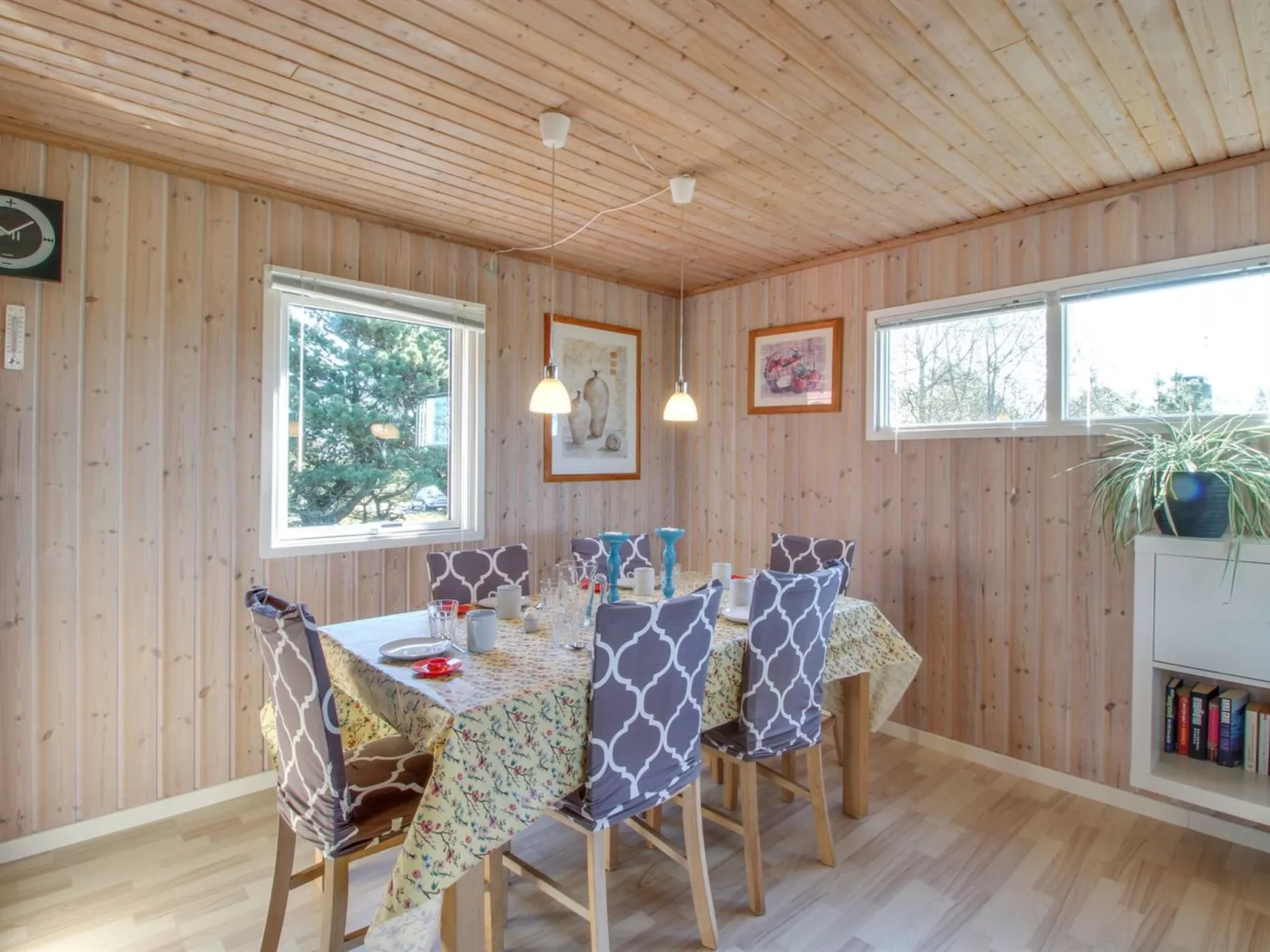 "Yanne" - 400m from the sea-Drinnen