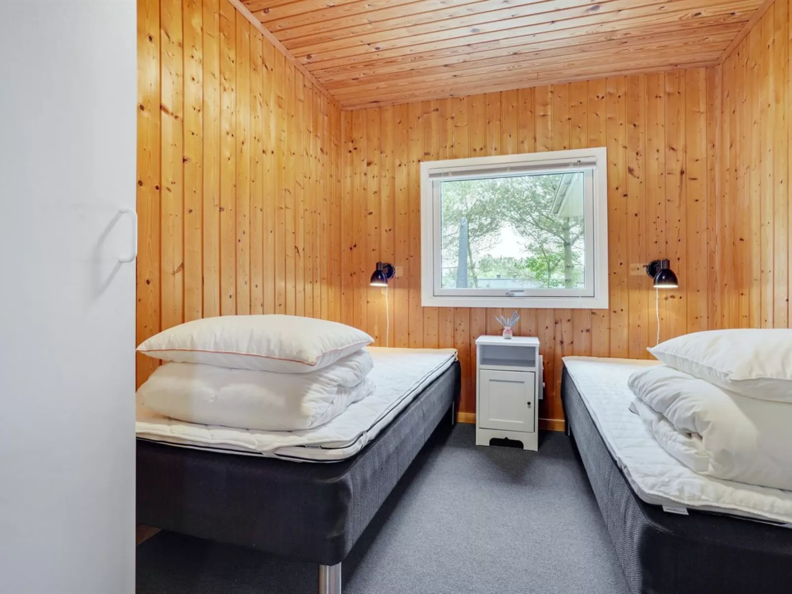 "Jaskirt" - 125m from the sea-Inside