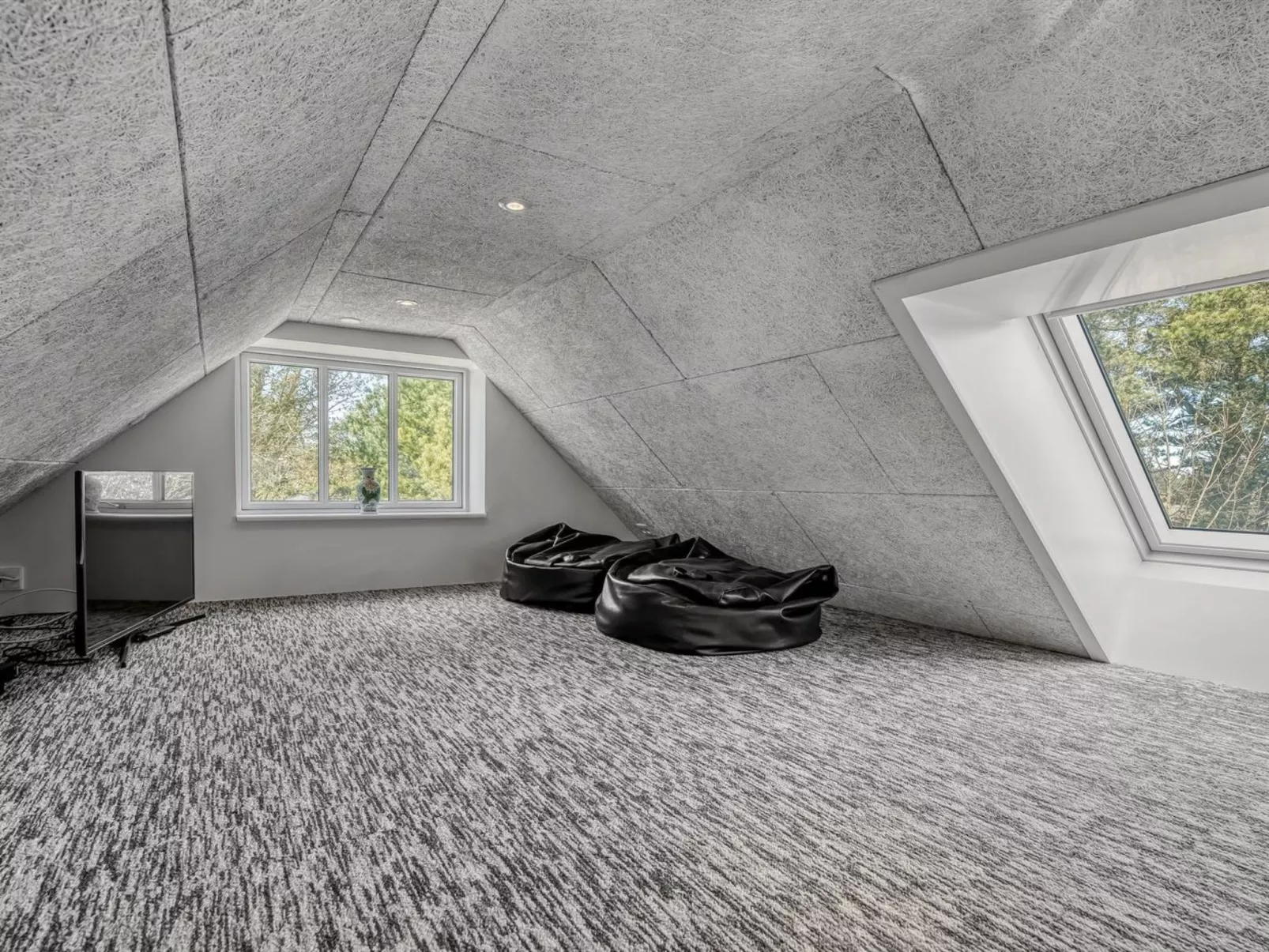 "Elisa" - 1.2km from the sea-Inside