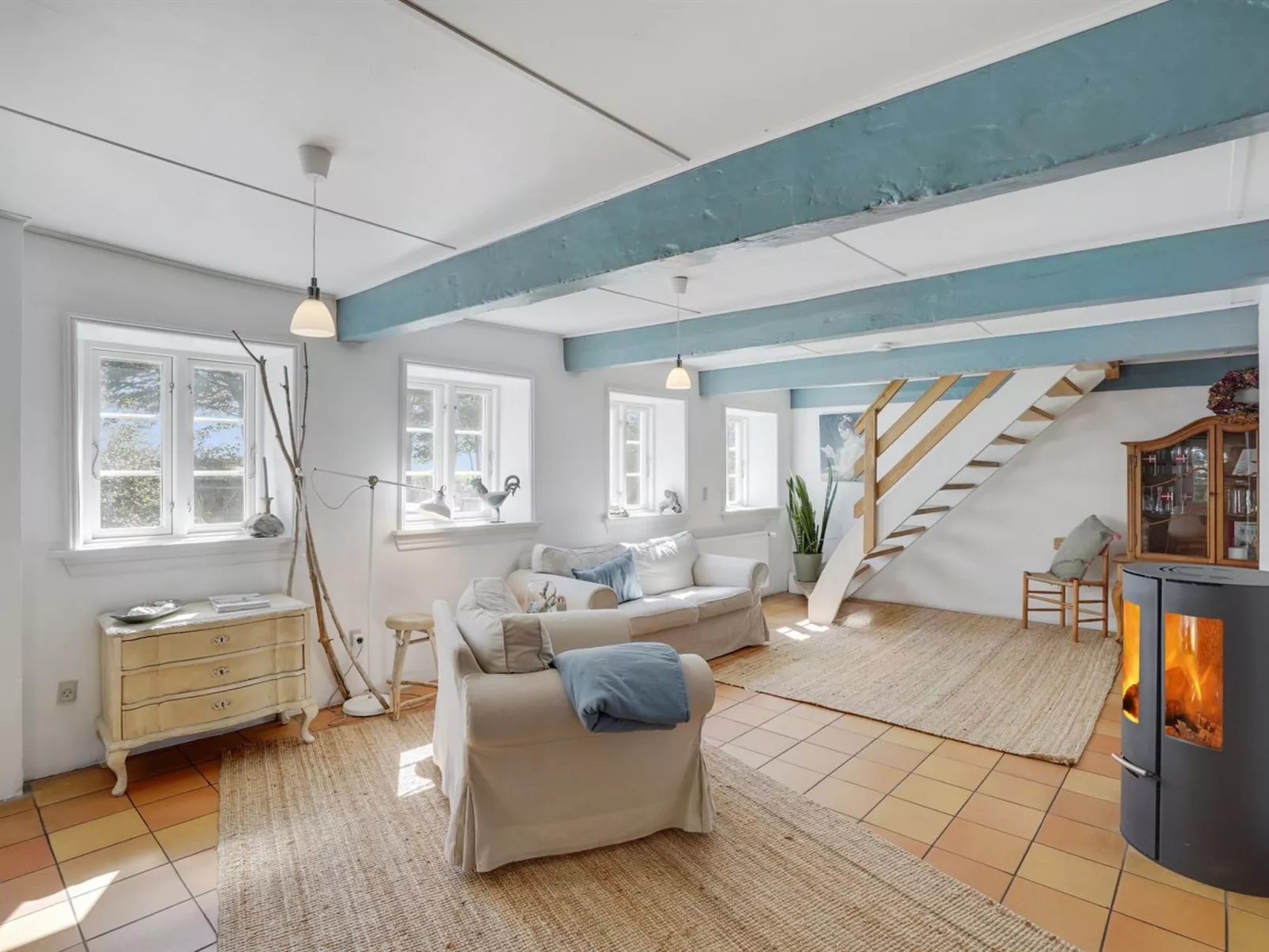 "Myra" - 18km from the sea-Inside