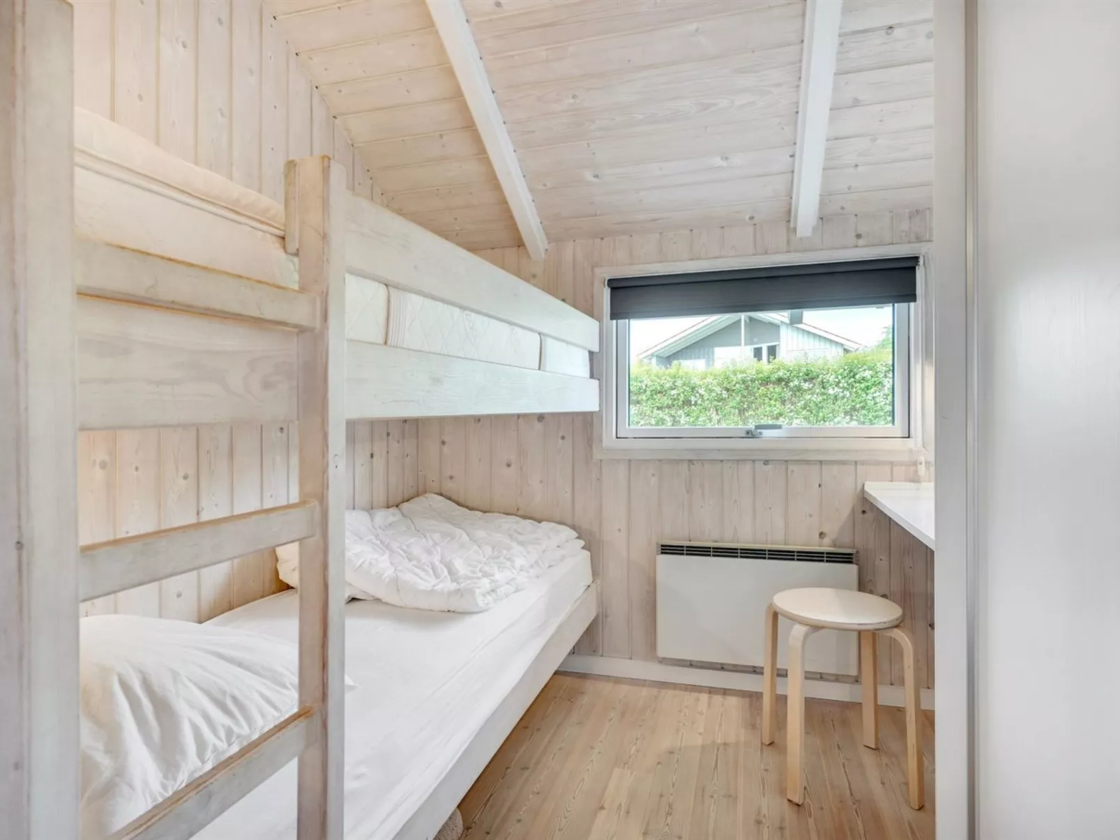 "Annvy" - 200m from the sea-Inside