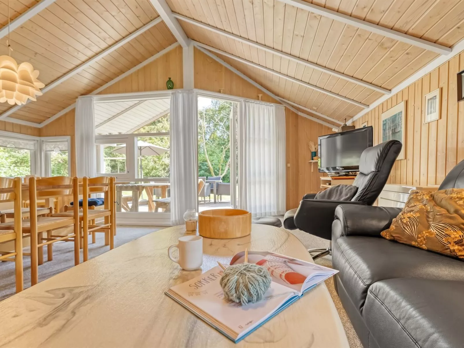 "Uta" - 300m from the sea-Drinnen