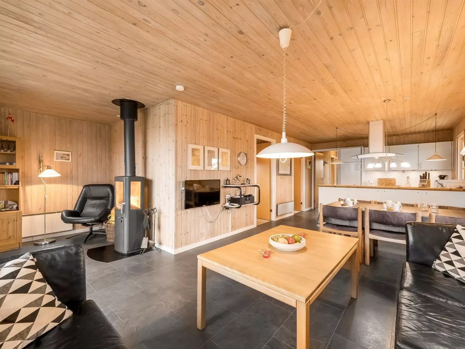 "Odmar" - 300m from the sea-Inside