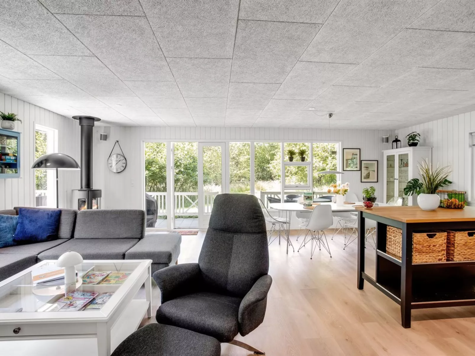 "Maik" - 1.5km from the sea-Inside