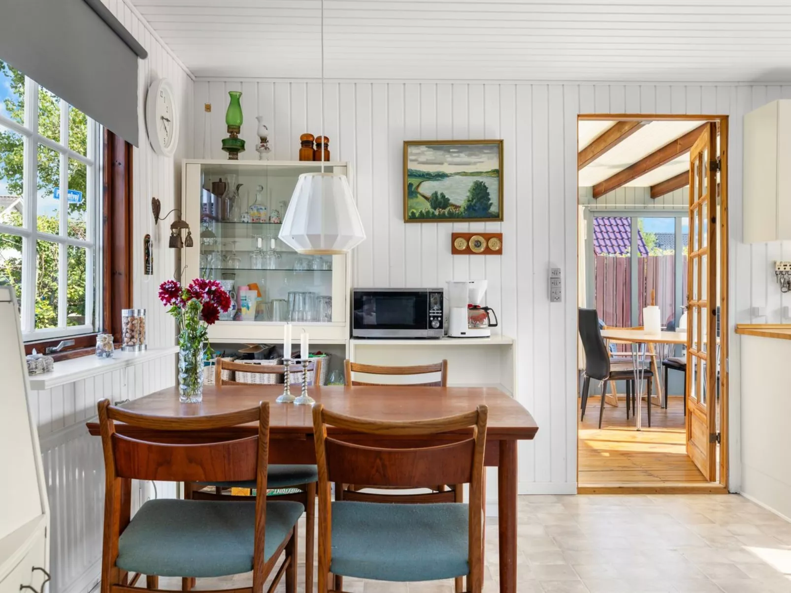 "Neea" - 40m from the sea-Drinnen