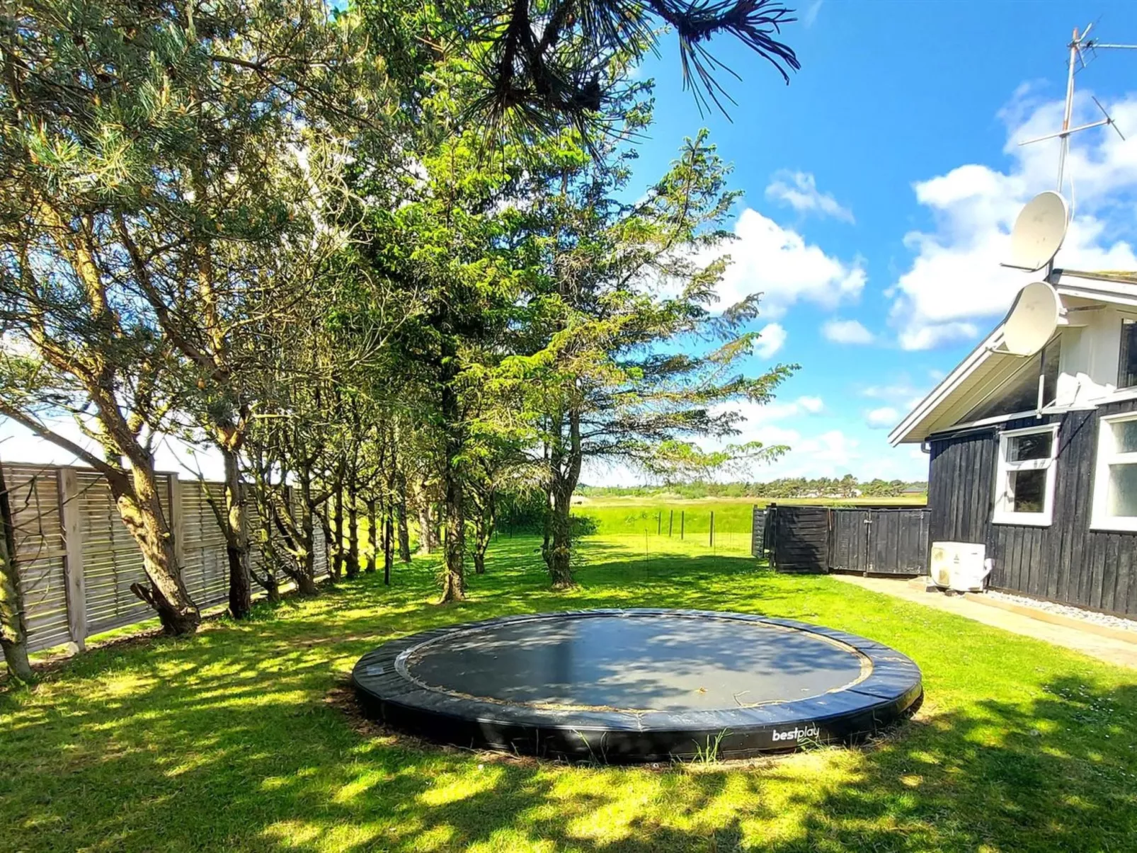 "Thorin" - 100m from the sea-Draußen