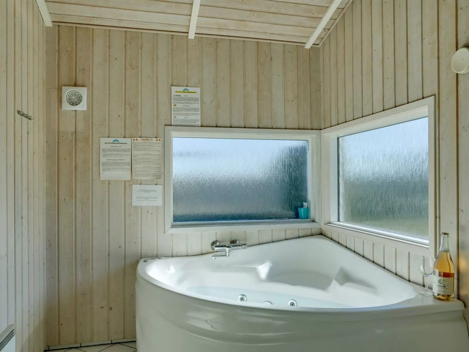 "Wighman" -  from the sea-Dedans