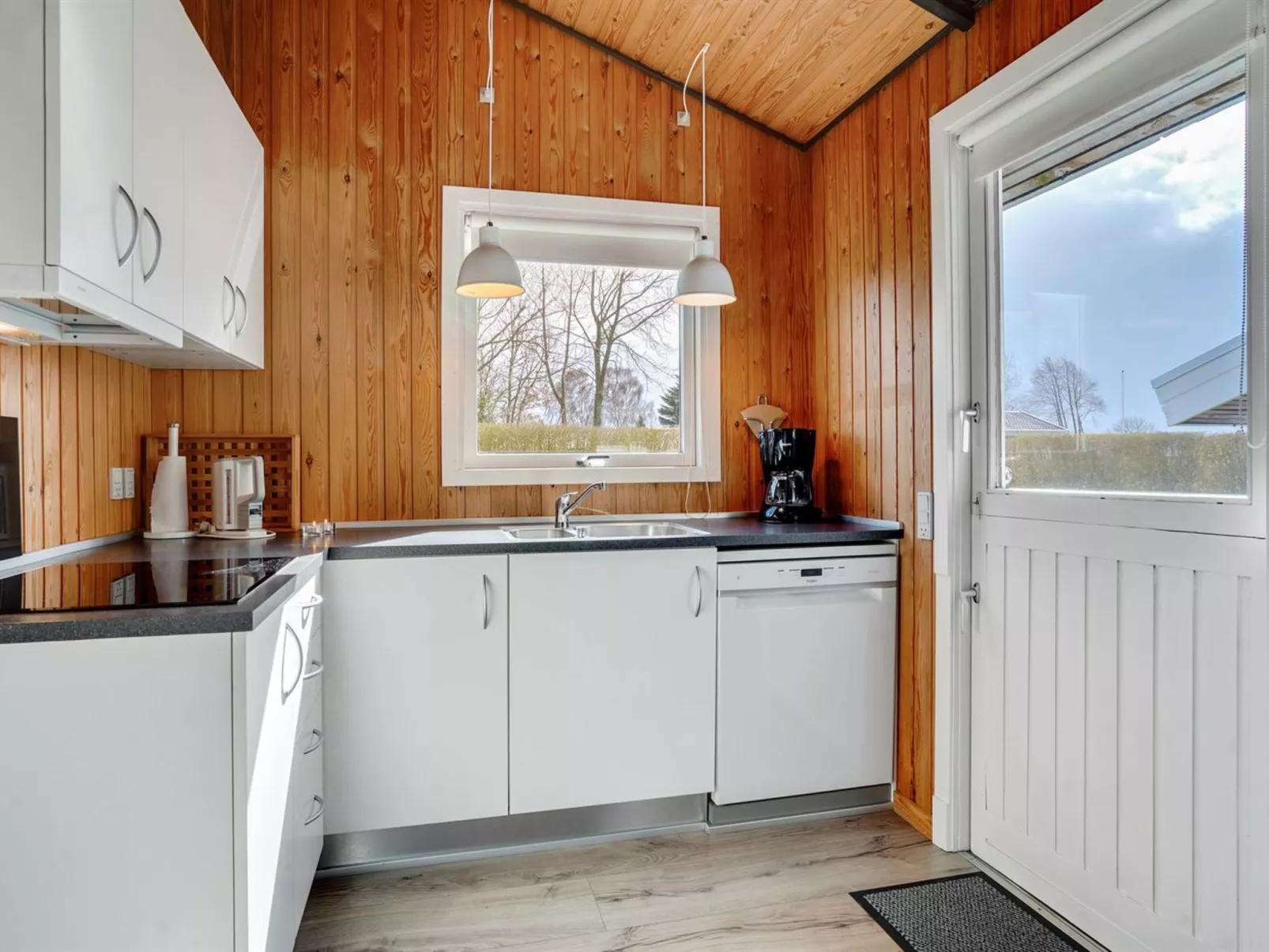 "Denahi" - 400m to the fjord-Dedans