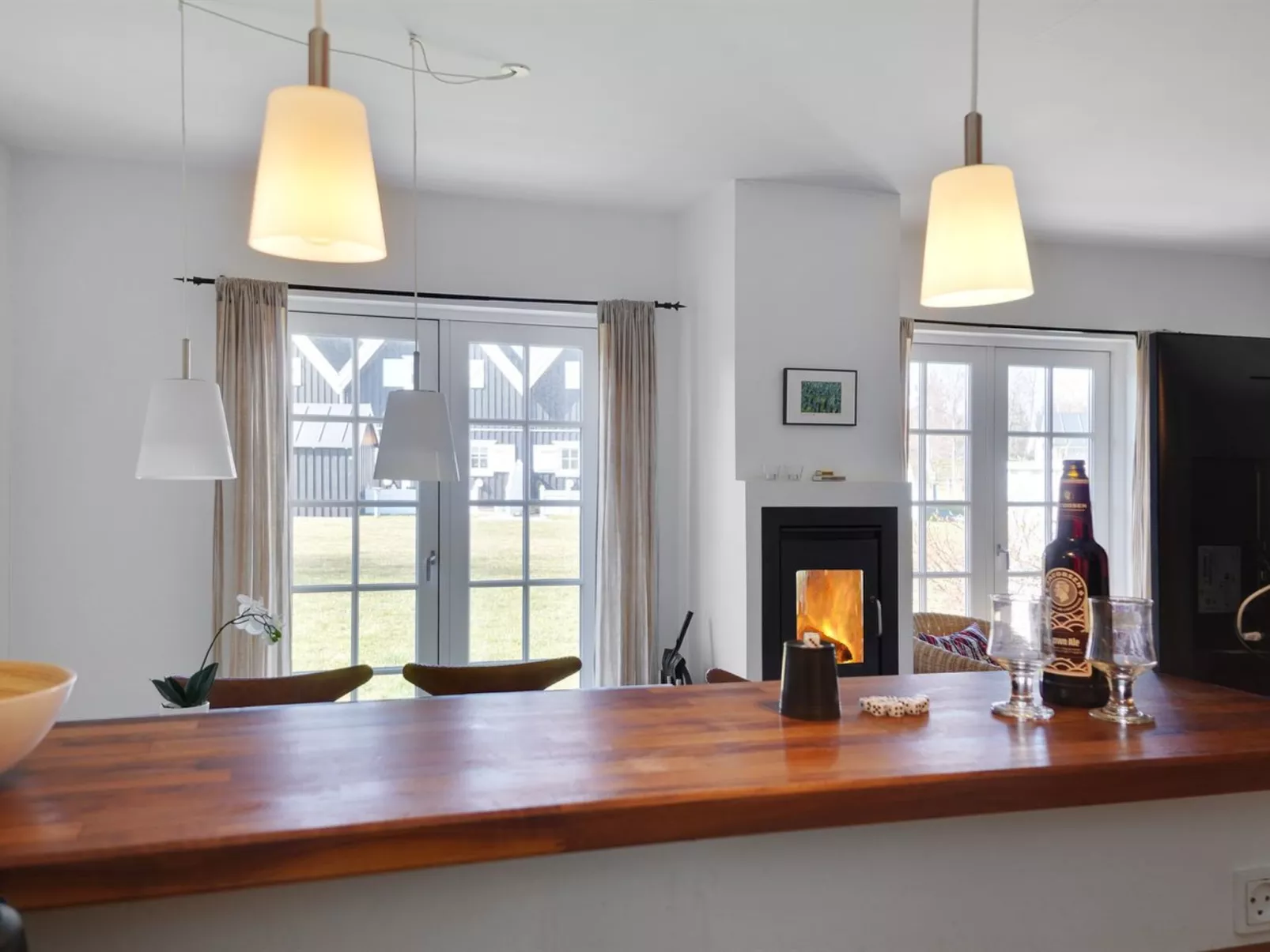 "Anniek" - 1km to the fjord-Inside