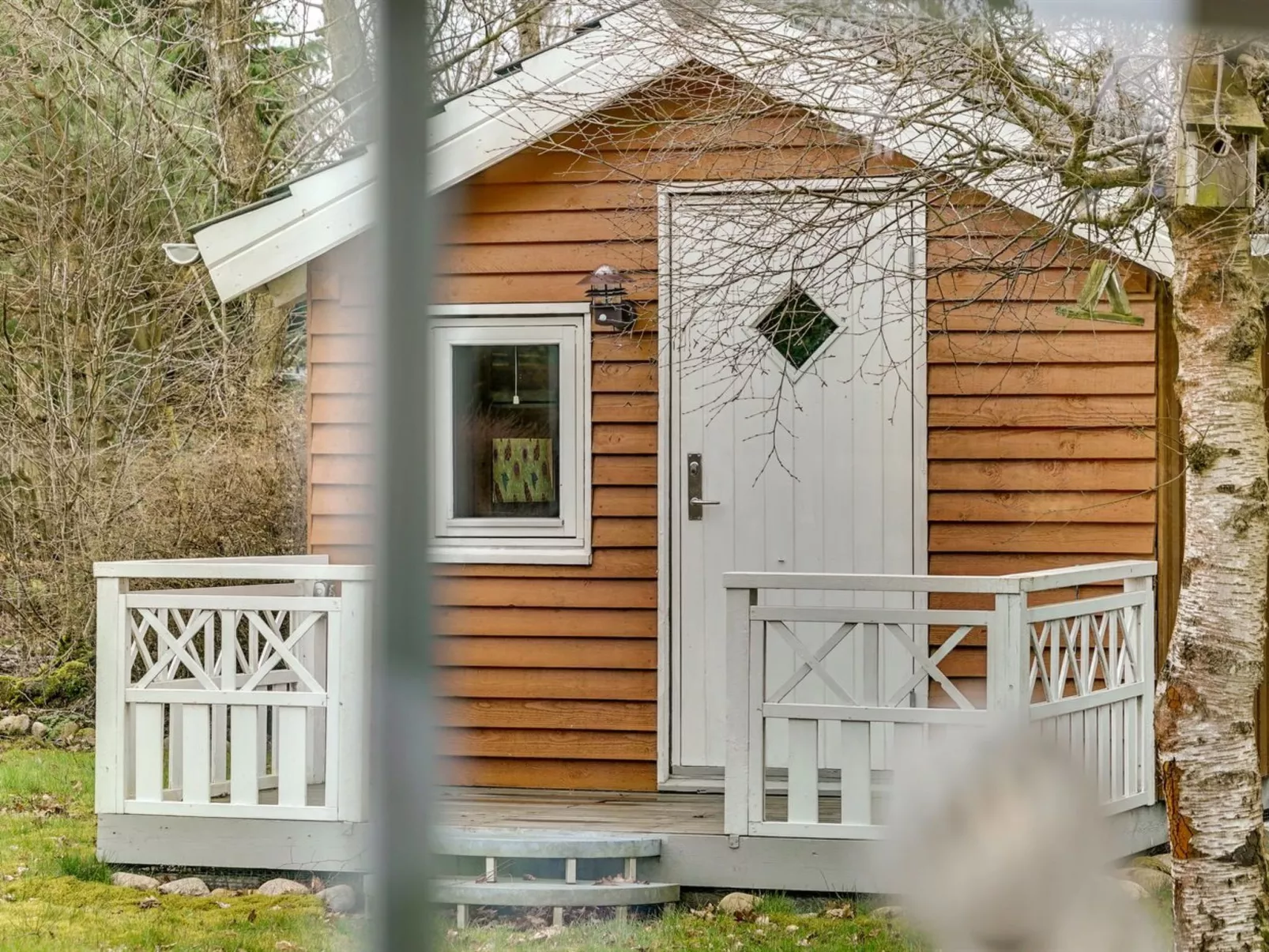 "Goti" - 1km to the fjord-Drinnen